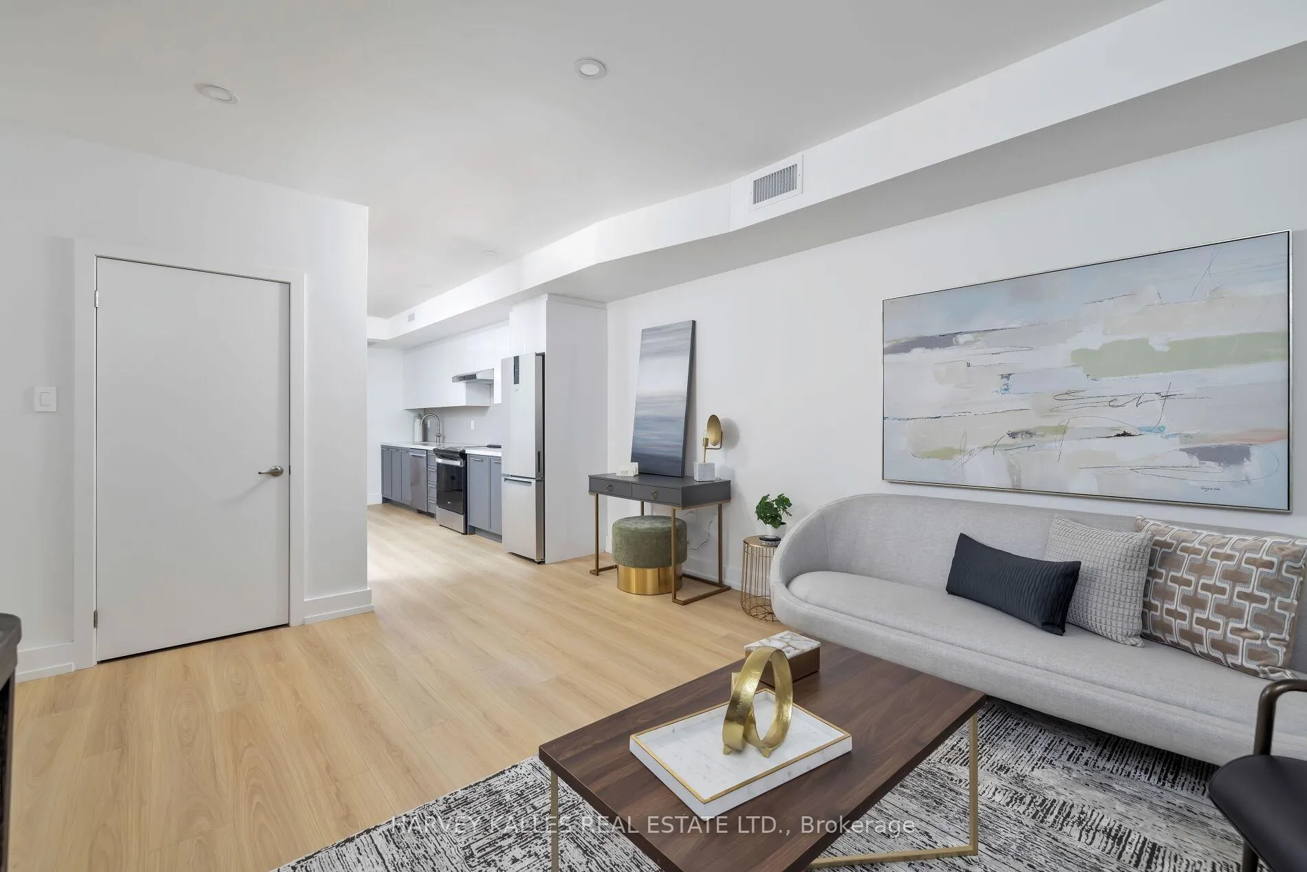 Photo 11 of Unit 4, 580A College Street, Toronto, Palmerston-Little Italy — HOMEH