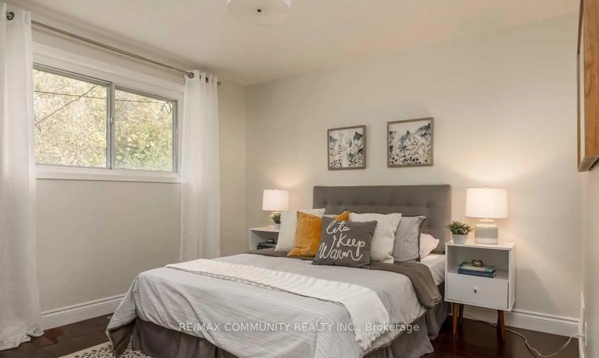 Photo 7 of 1356 Poprad Avenue, Pickering, Bay Ridges — HOMEH