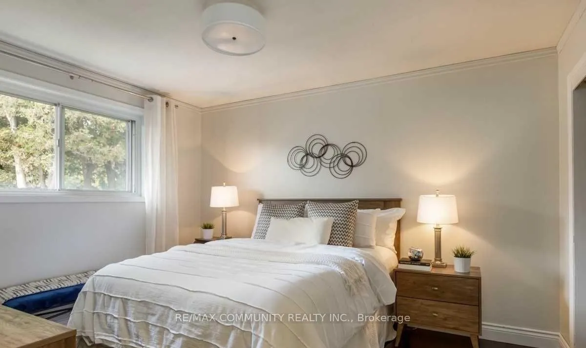 Photo 8 of 1356 Poprad Avenue, Pickering, Bay Ridges — HOMEH