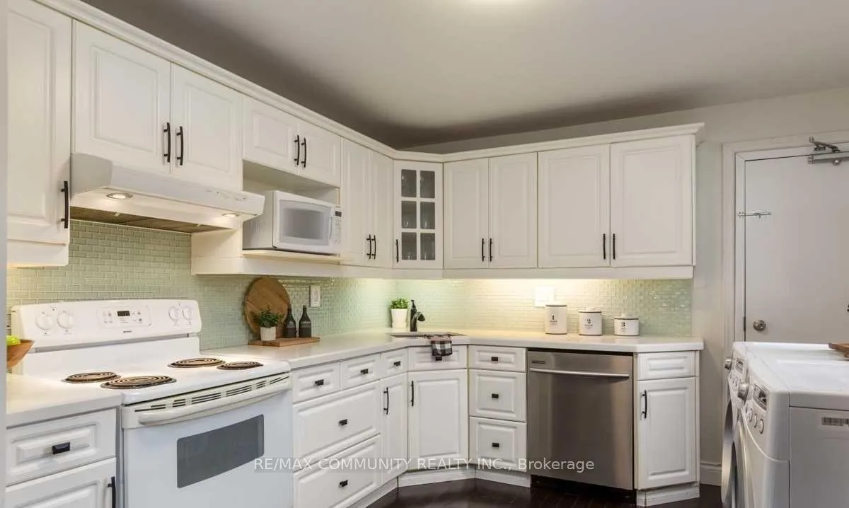 Photo 13 of 1356 Poprad Avenue, Pickering, Bay Ridges — HOMEH
