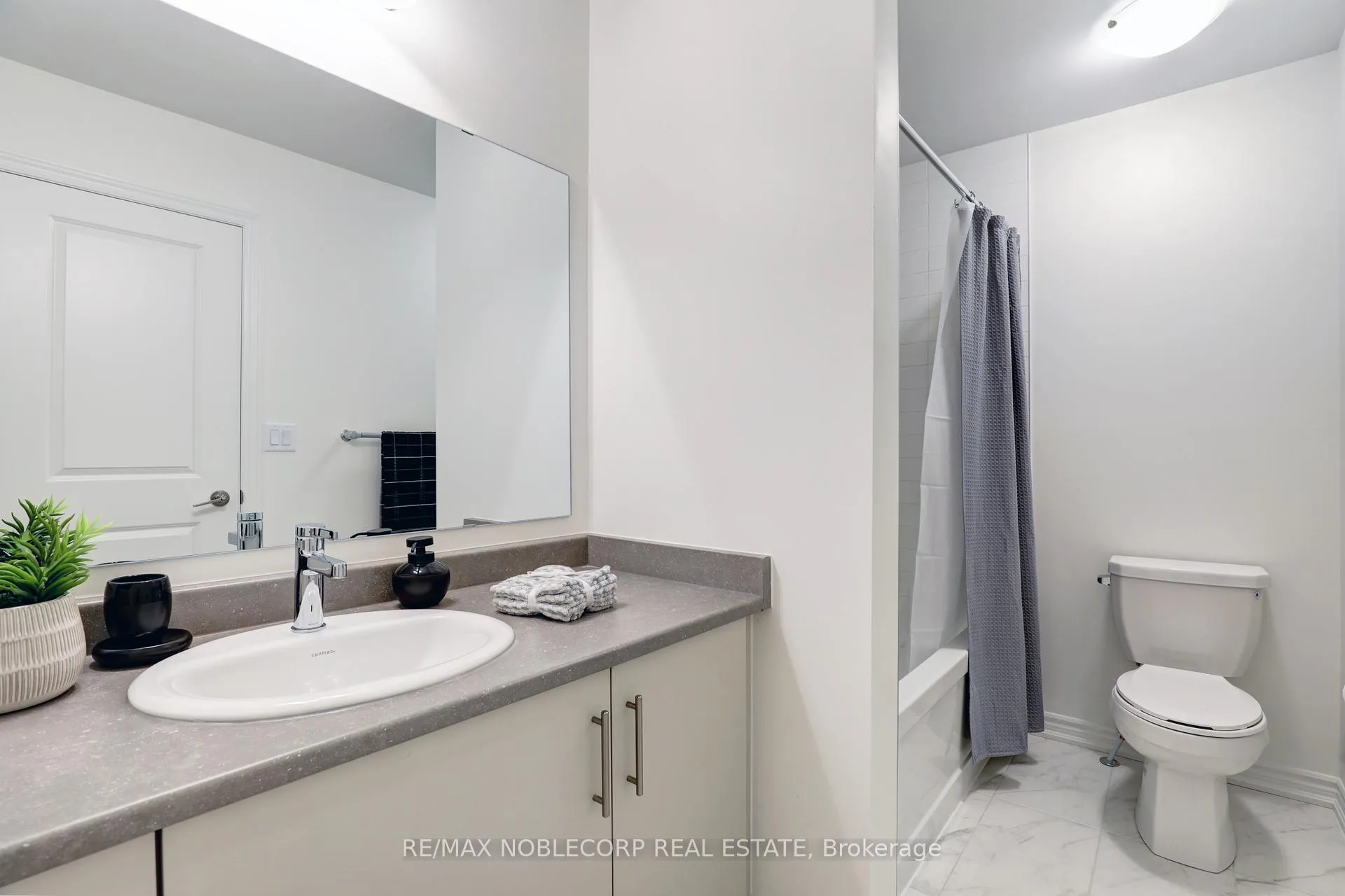 Photo 17 of 14 Greer Street, Barrie, Painswick South — HOMEH