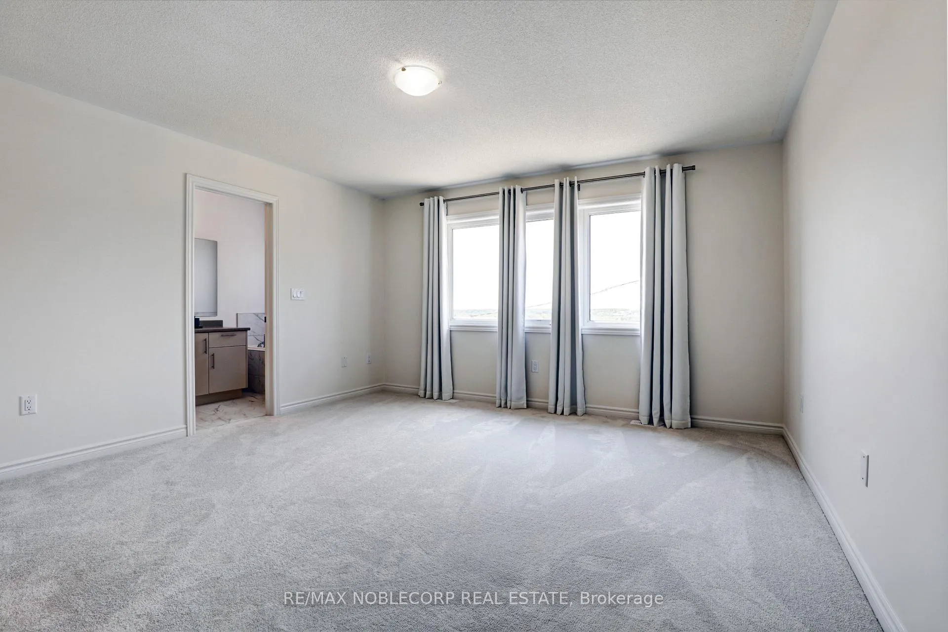 Photo 19 of 14 Greer Street, Barrie, Painswick South — HOMEH