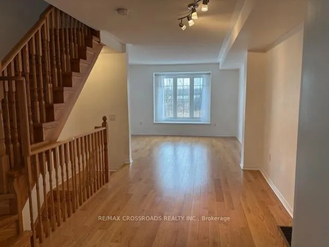 Photo 12 of 5243 Major Mackenzie Drive E, Markham, Berczy — HOMEH