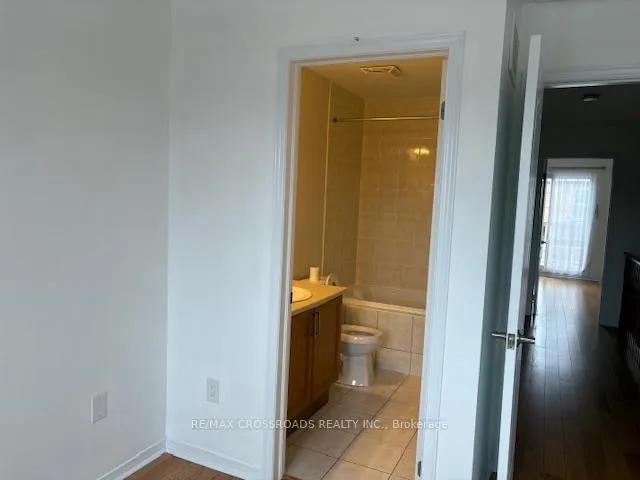 Photo 13 of 5243 Major Mackenzie Drive E, Markham, Berczy — HOMEH