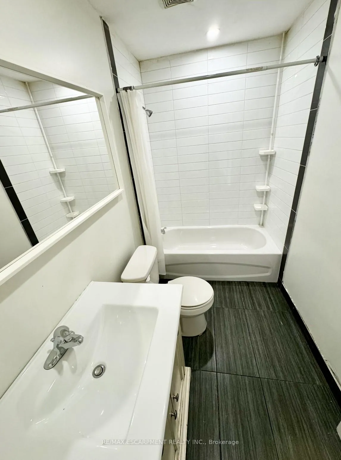 Photo 2 of Unit 3, 72 George Street, Hamilton, Central — HOMEH