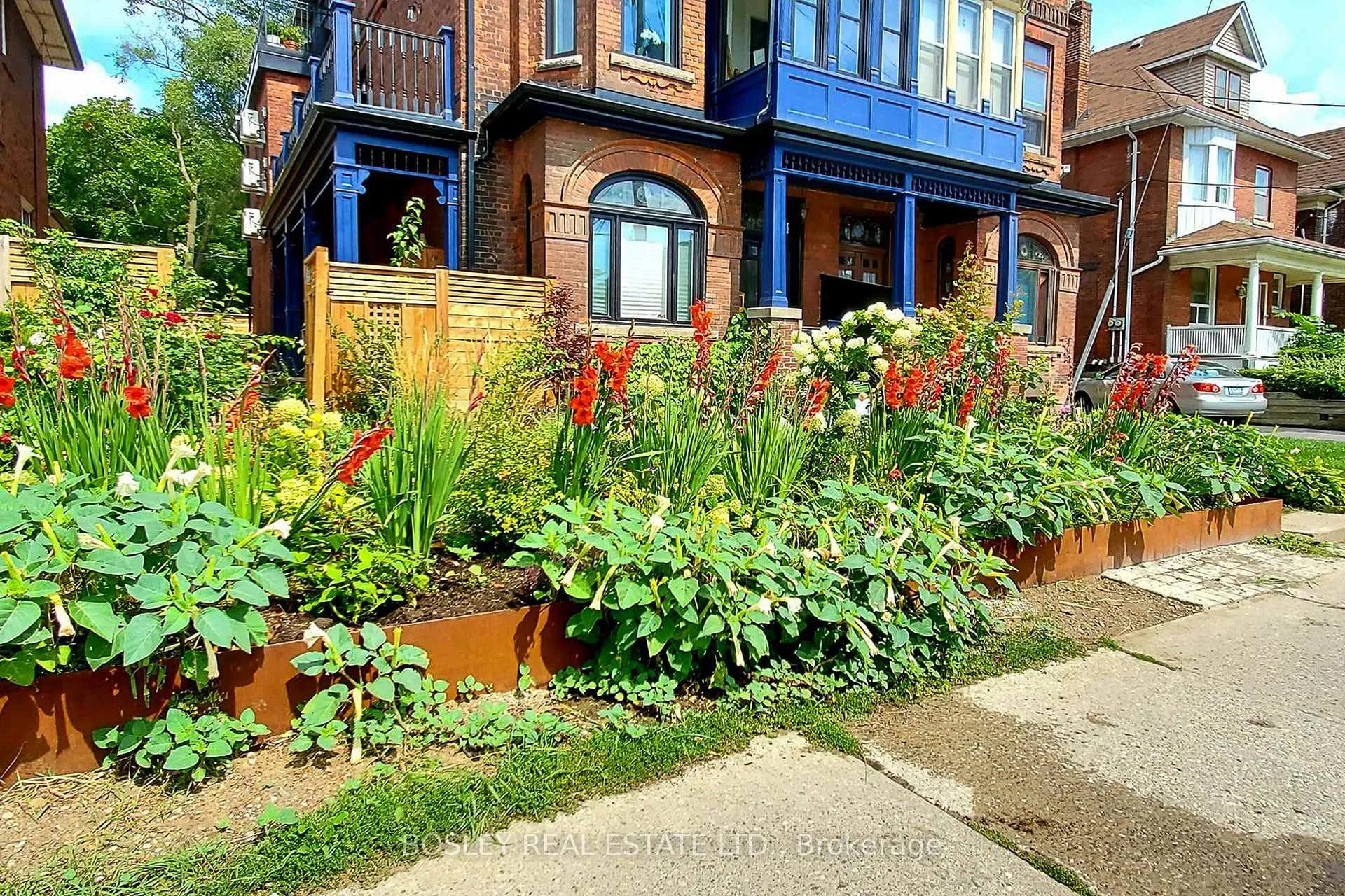 Photo 2 of Unit Lower, 10 Sylvan Avenue, Toronto, Dufferin Grove — HOMEH