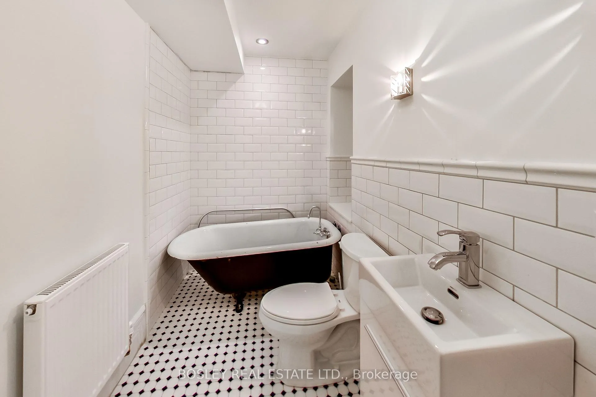 Photo 12 of Unit Lower, 10 Sylvan Avenue, Toronto, Dufferin Grove — HOMEH