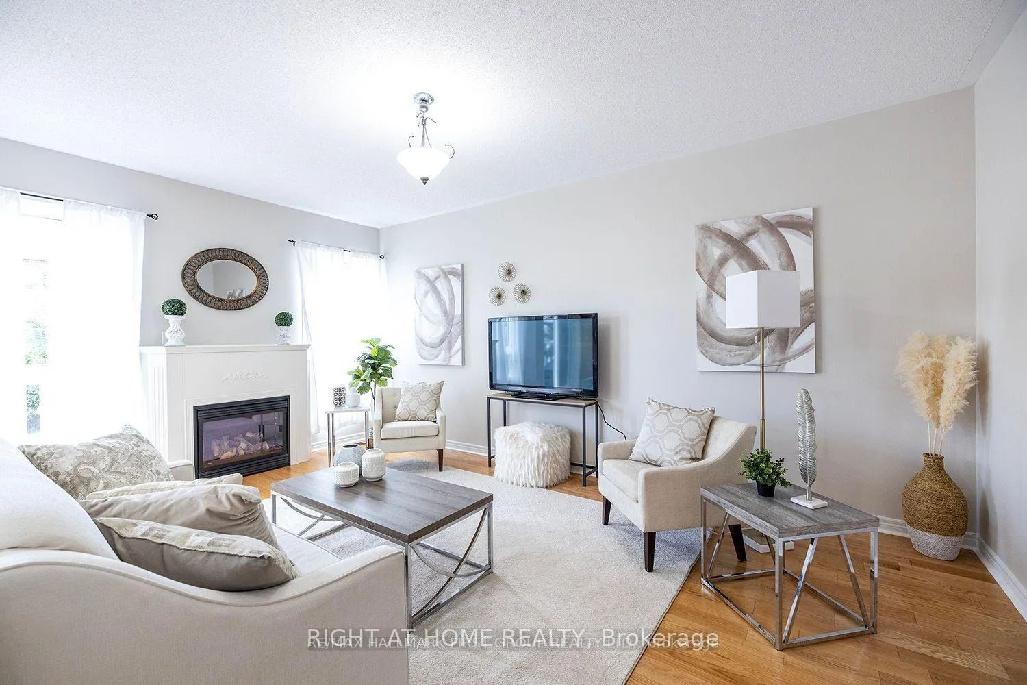 Photo 8 of 64 Chimney Hill Way, Scugog, Port Perry — HOMEH