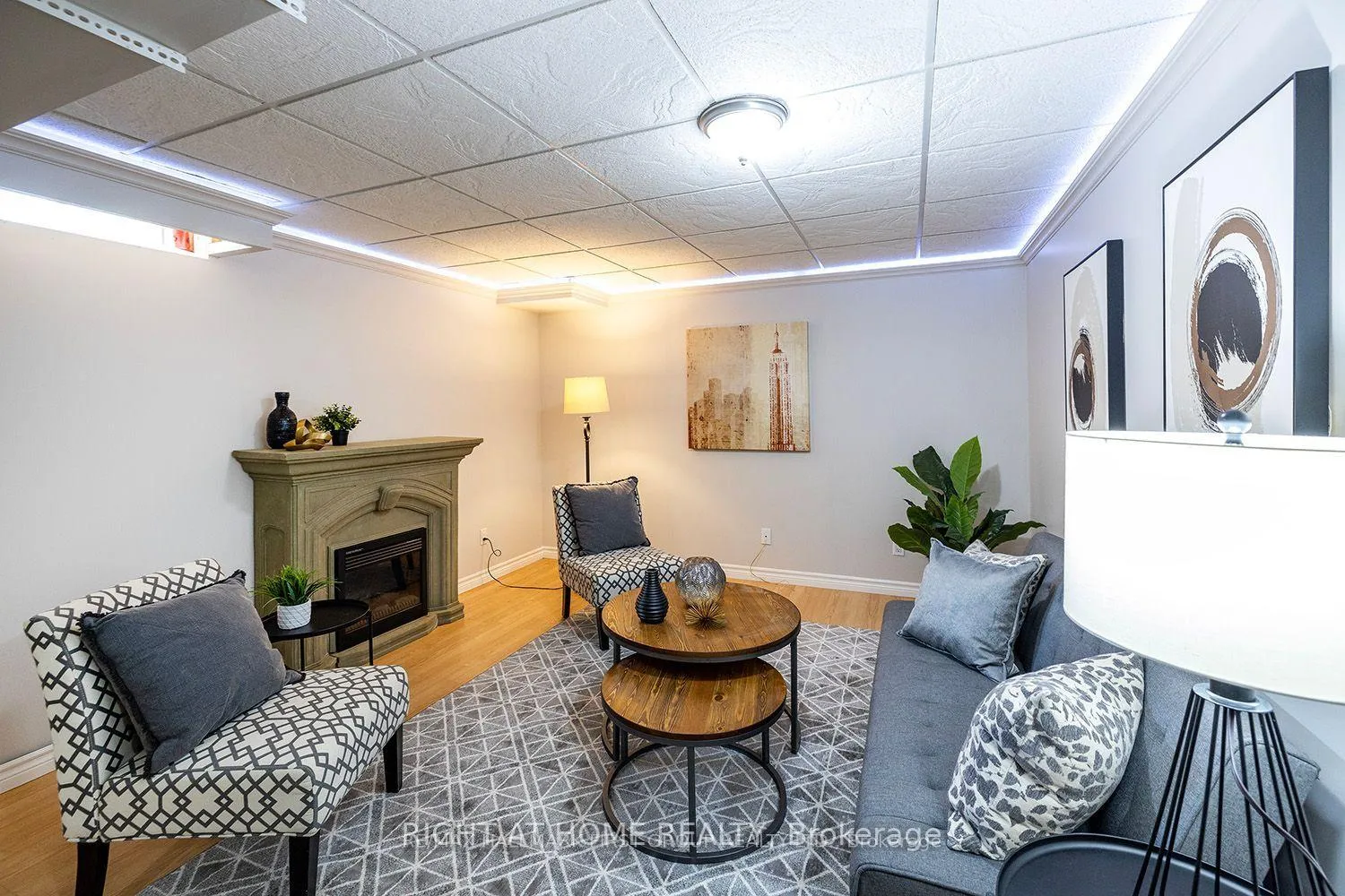 Photo 20 of 64 Chimney Hill Way, Scugog, Port Perry — HOMEH