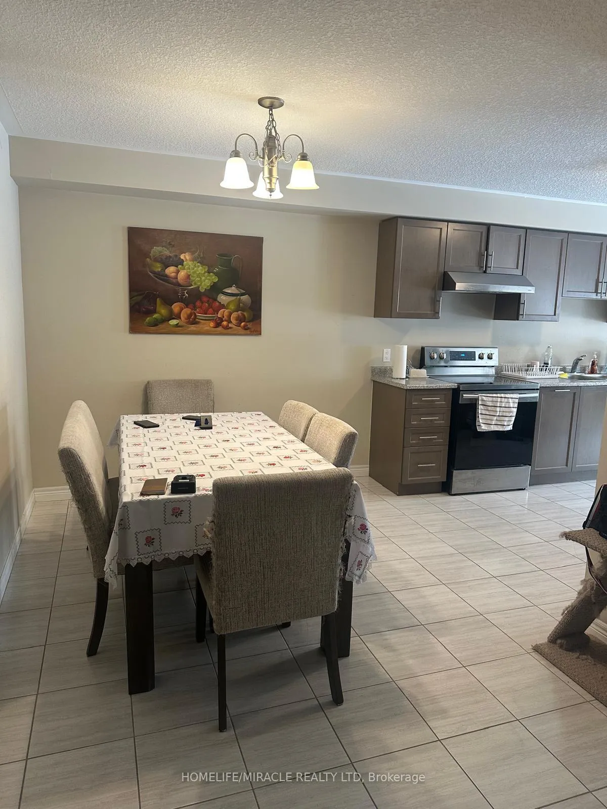 Photo 4 of 45 Bethune Avenue E, Hamilton, Hannon — HOMEH