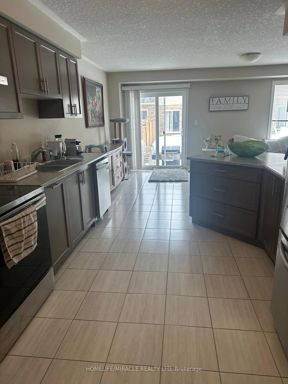 Photo 5 of 45 Bethune Avenue E, Hamilton, Hannon — HOMEH