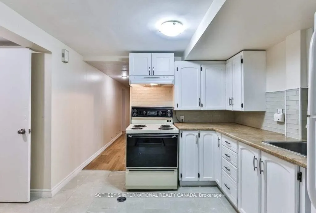 Photo 3 of Unit Lower Level, 1450 Bayview Avenue, Toronto, Mount Pleasant East — HOMEH