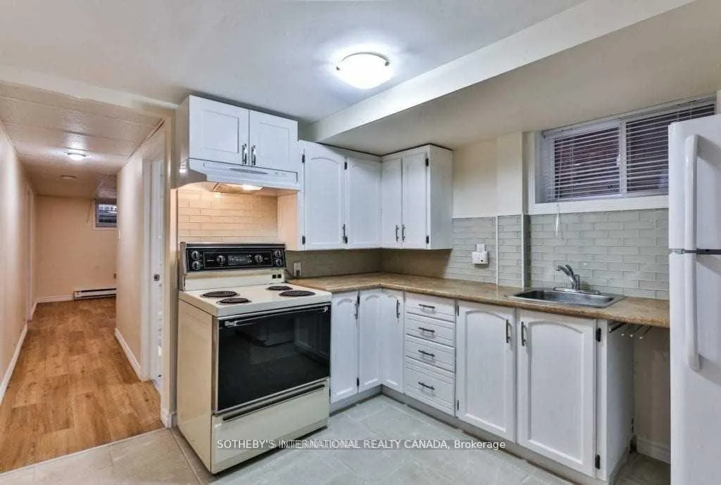 Photo 4 of Unit Lower Level, 1450 Bayview Avenue, Toronto, Mount Pleasant East — HOMEH