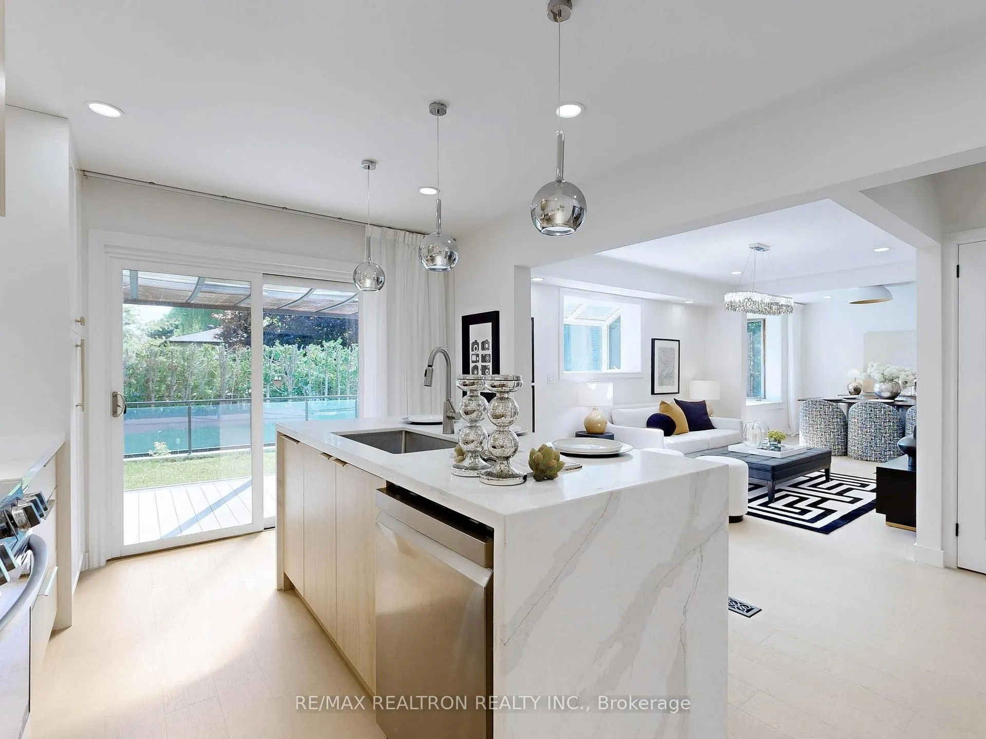 Photo 12 of 66 Chant Crescent, Markham, Unionville — HOMEH