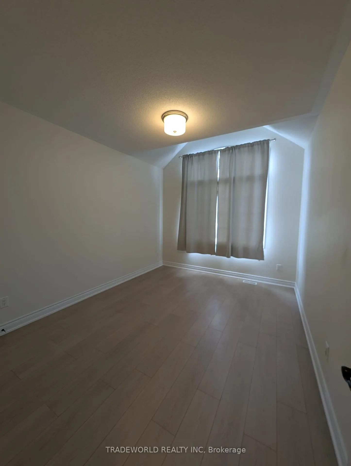 Photo 13 of 32 Island Green Lane, Markham, Angus Glen — HOMEH
