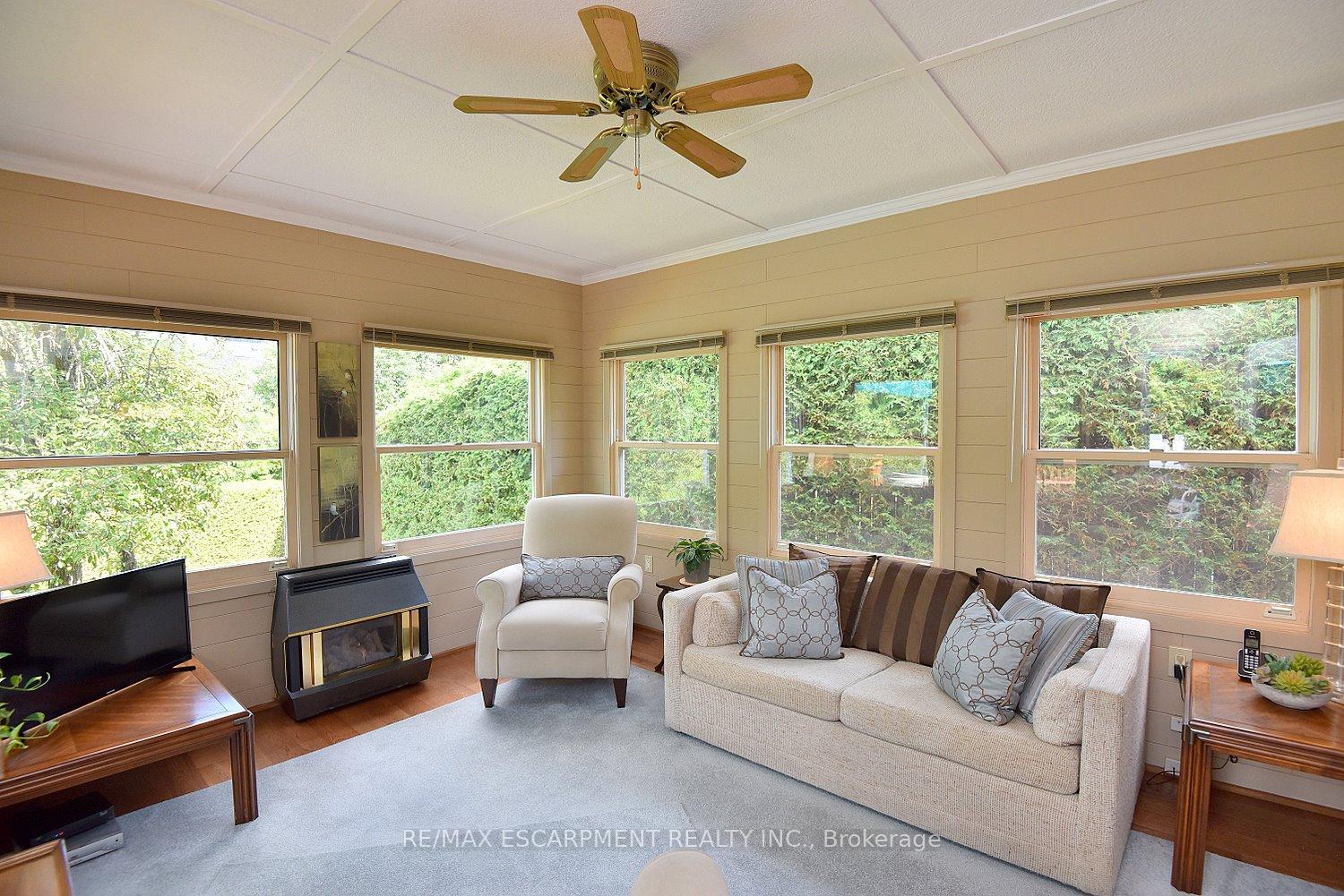 Photo 15 of 219 Strathcona Drive, Burlington, Shoreacres — HOMEH