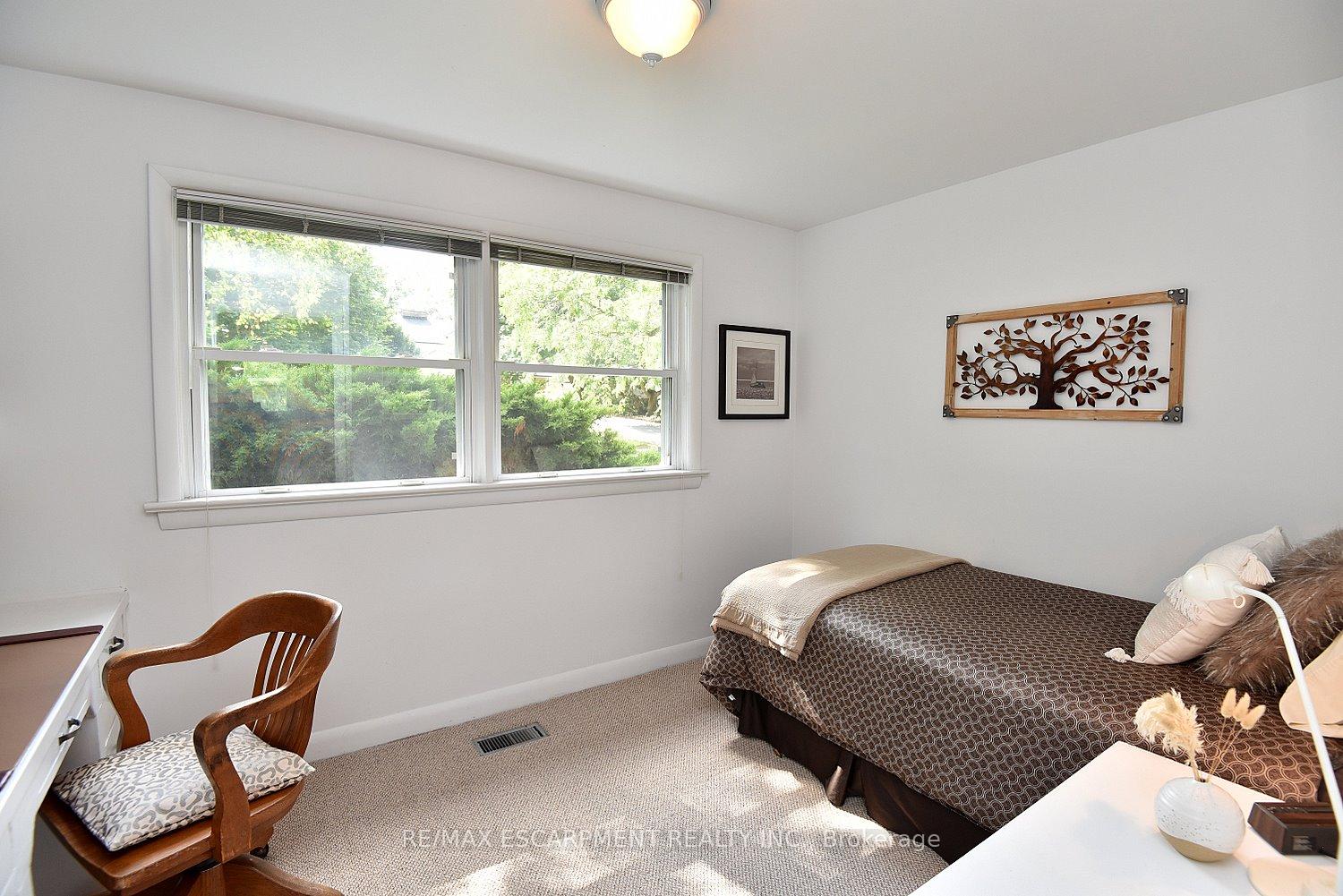 Photo 24 of 219 Strathcona Drive, Burlington, Shoreacres — HOMEH