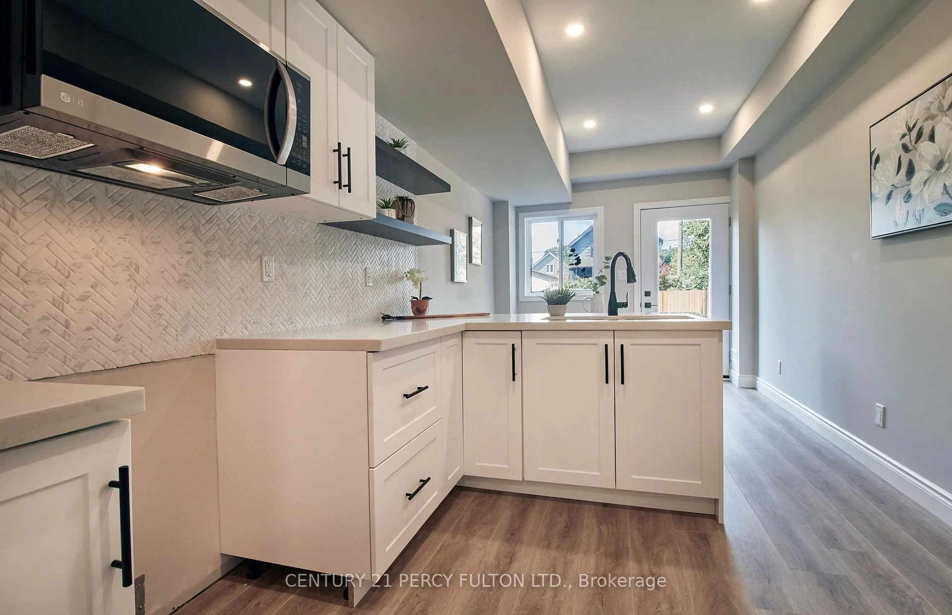 Photo 6 of 122 Olive Avenue, Oshawa, Central — HOMEH