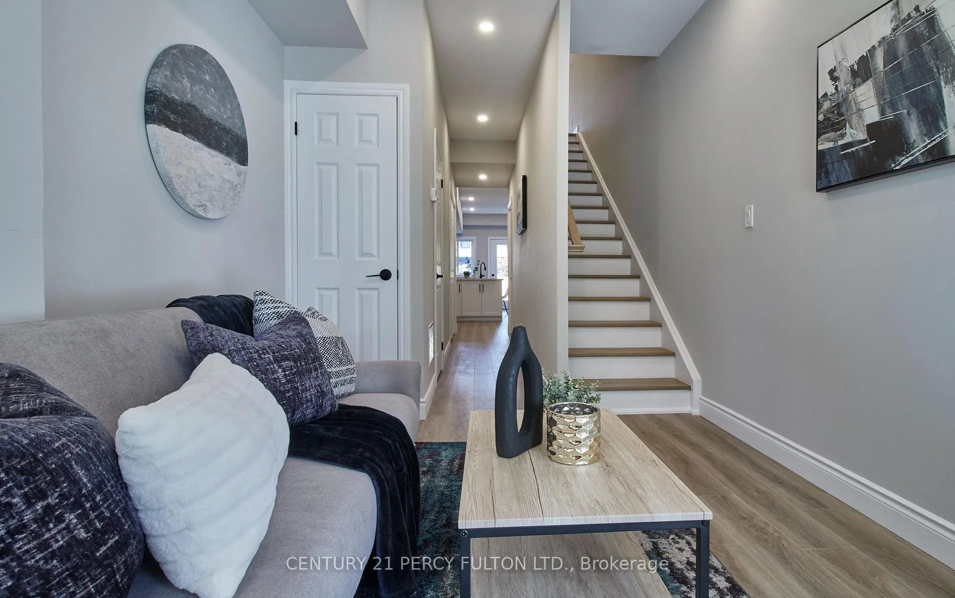 Photo 11 of 122 Olive Avenue, Oshawa, Central — HOMEH
