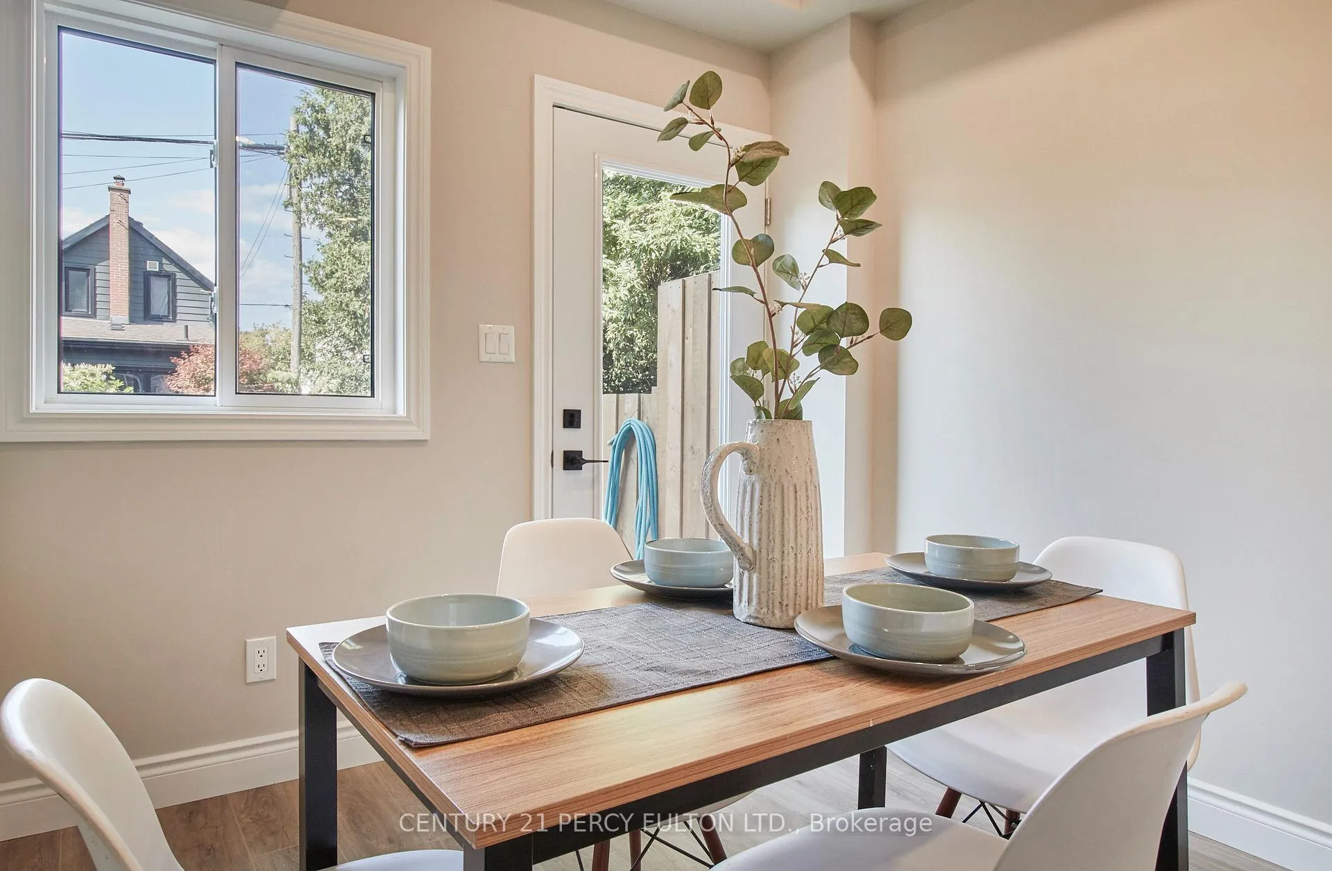 Photo 15 of 122 Olive Avenue, Oshawa, Central — HOMEH