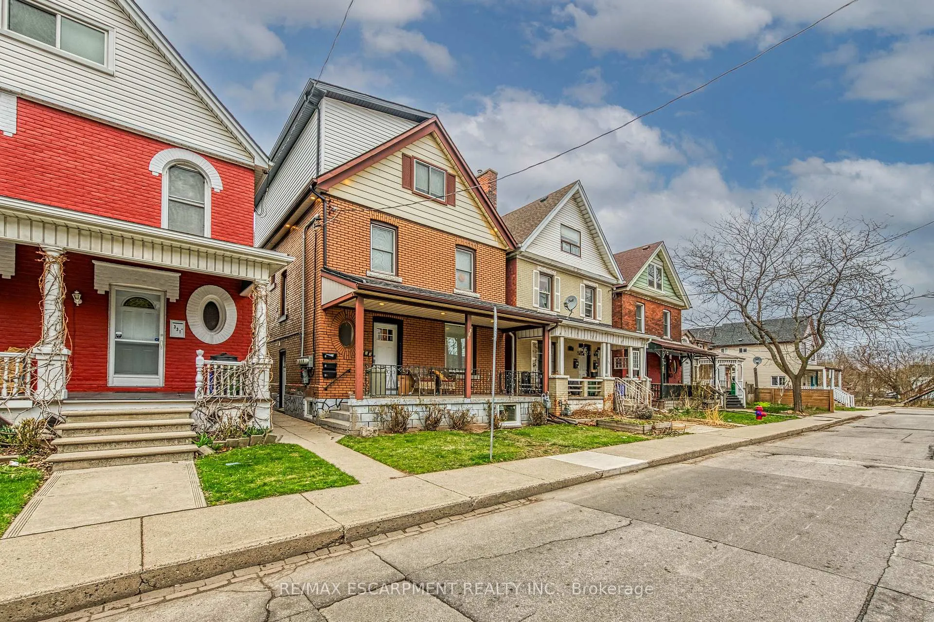 Photo 2 of Unit 3, 333 Emerald Street N, Hamilton, Beasley — HOMEH