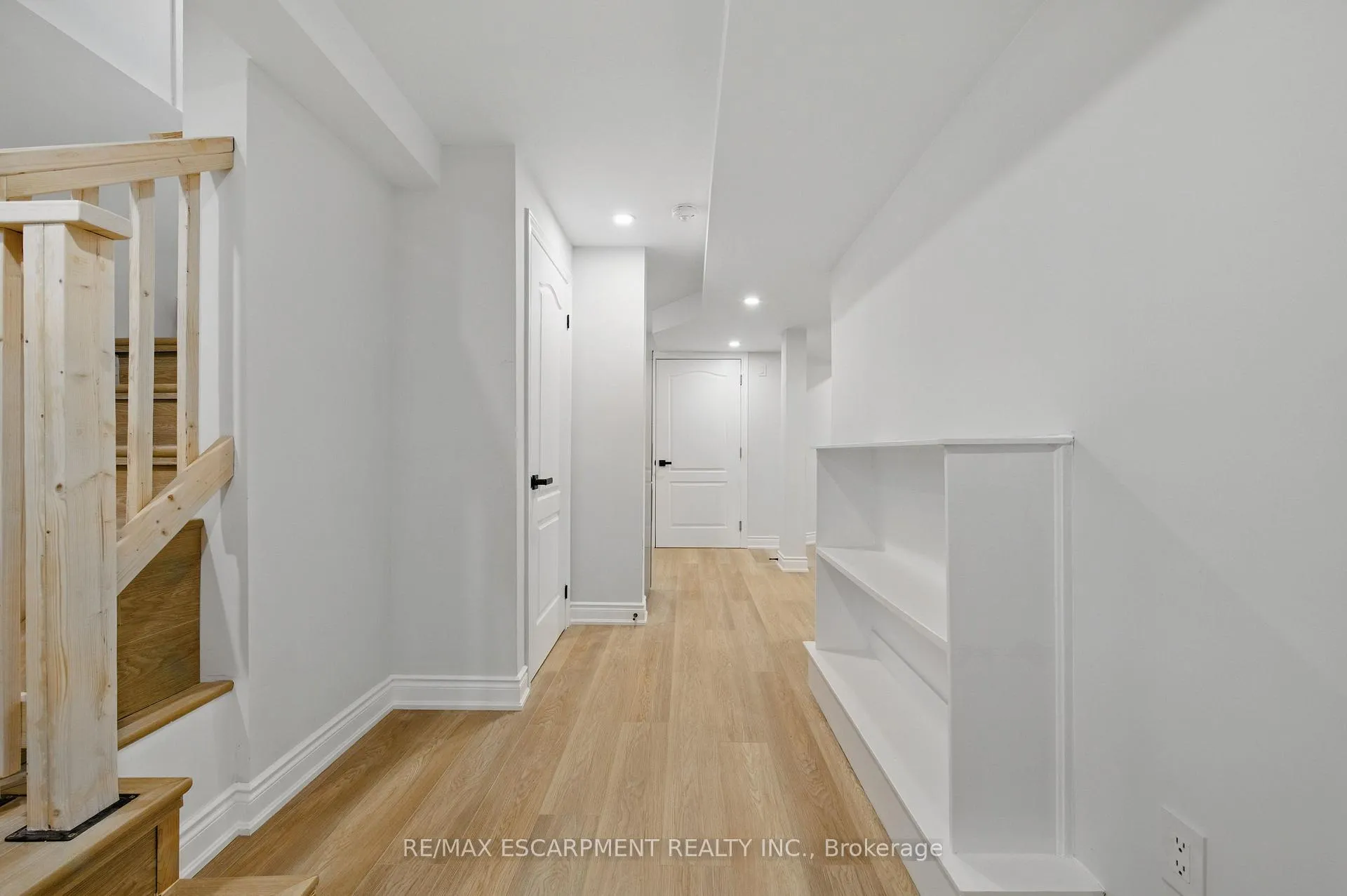 Photo 15 of Unit 3, 333 Emerald Street N, Hamilton, Beasley — HOMEH