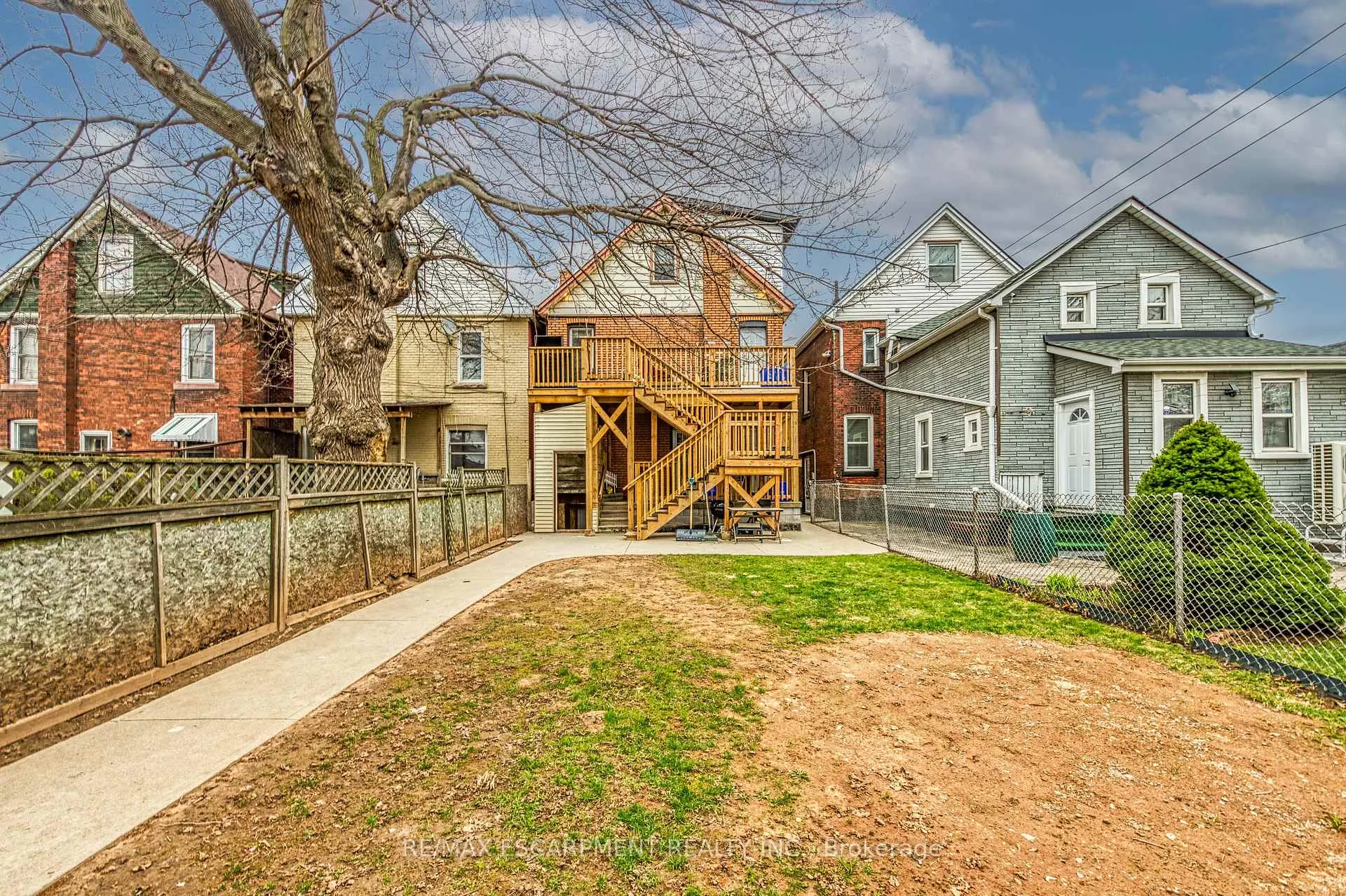 Photo 27 of Unit 3, 333 Emerald Street N, Hamilton, Beasley — HOMEH