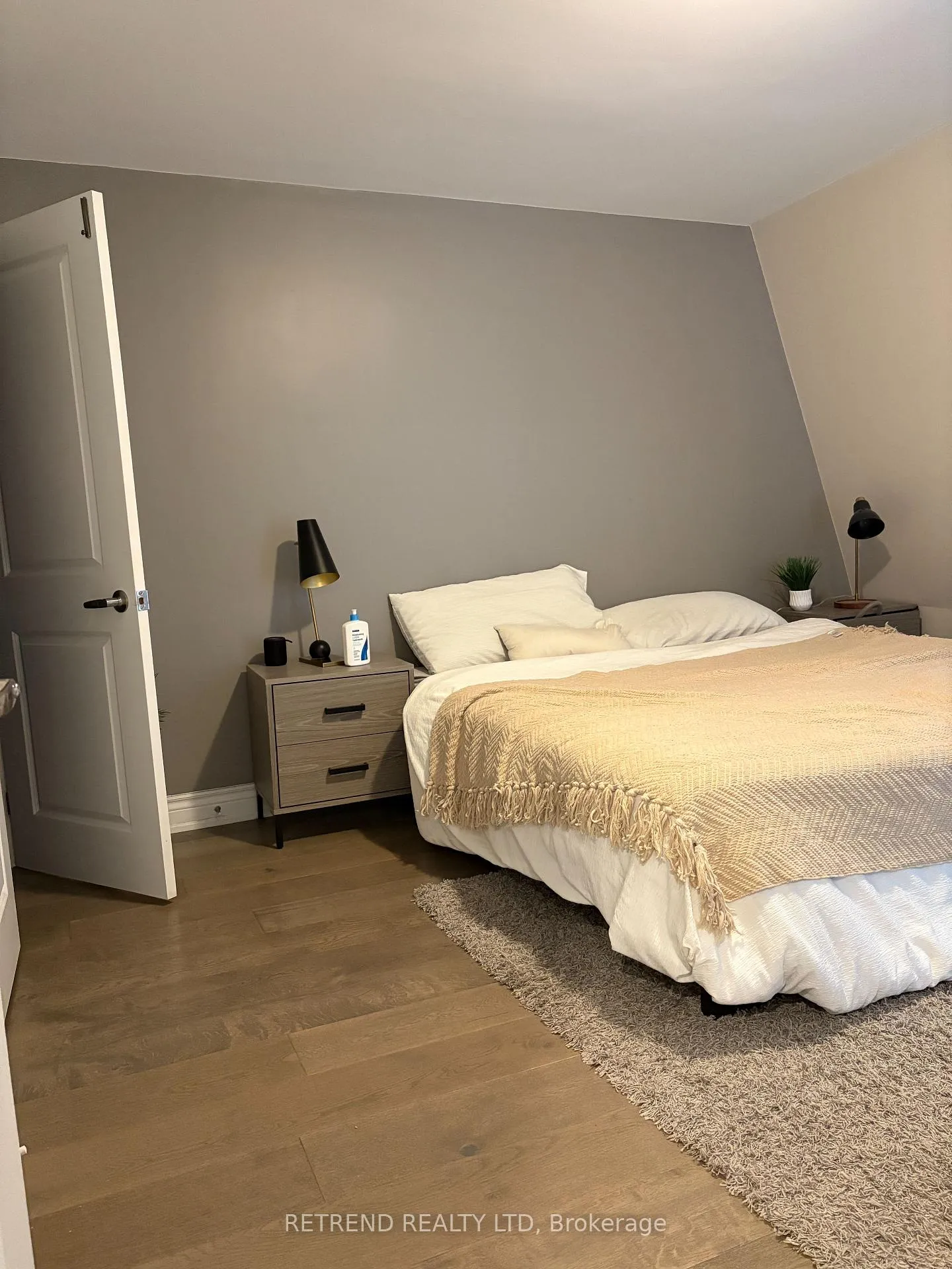 Photo 29 of Unit Upper, 892 Palmerston Avenue, Toronto, The Annex — HOMEH