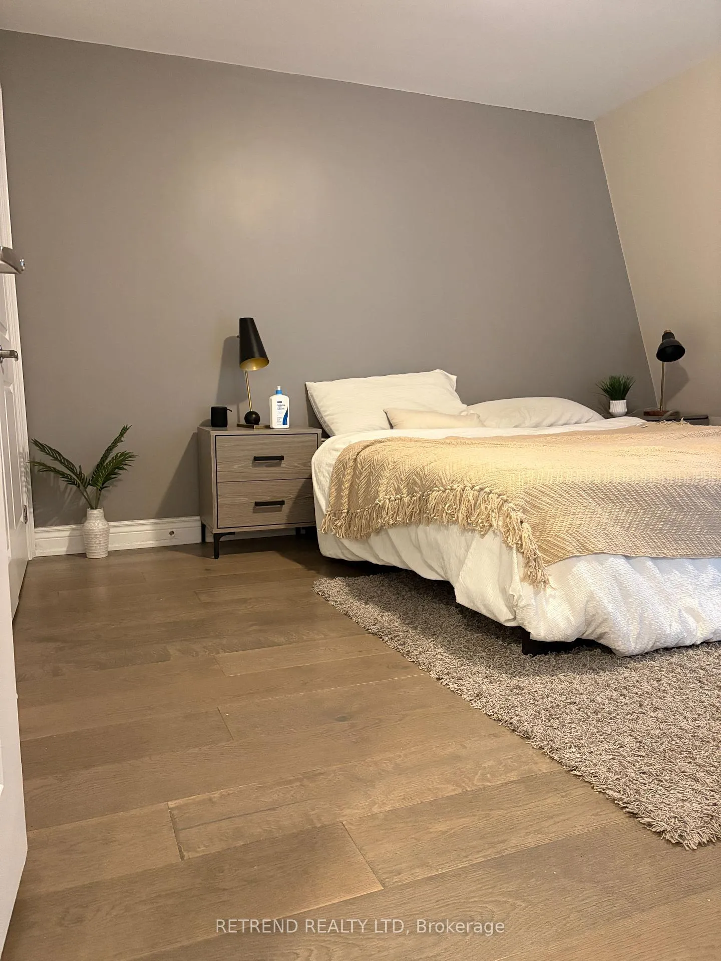 Photo 30 of Unit Upper, 892 Palmerston Avenue, Toronto, The Annex — HOMEH