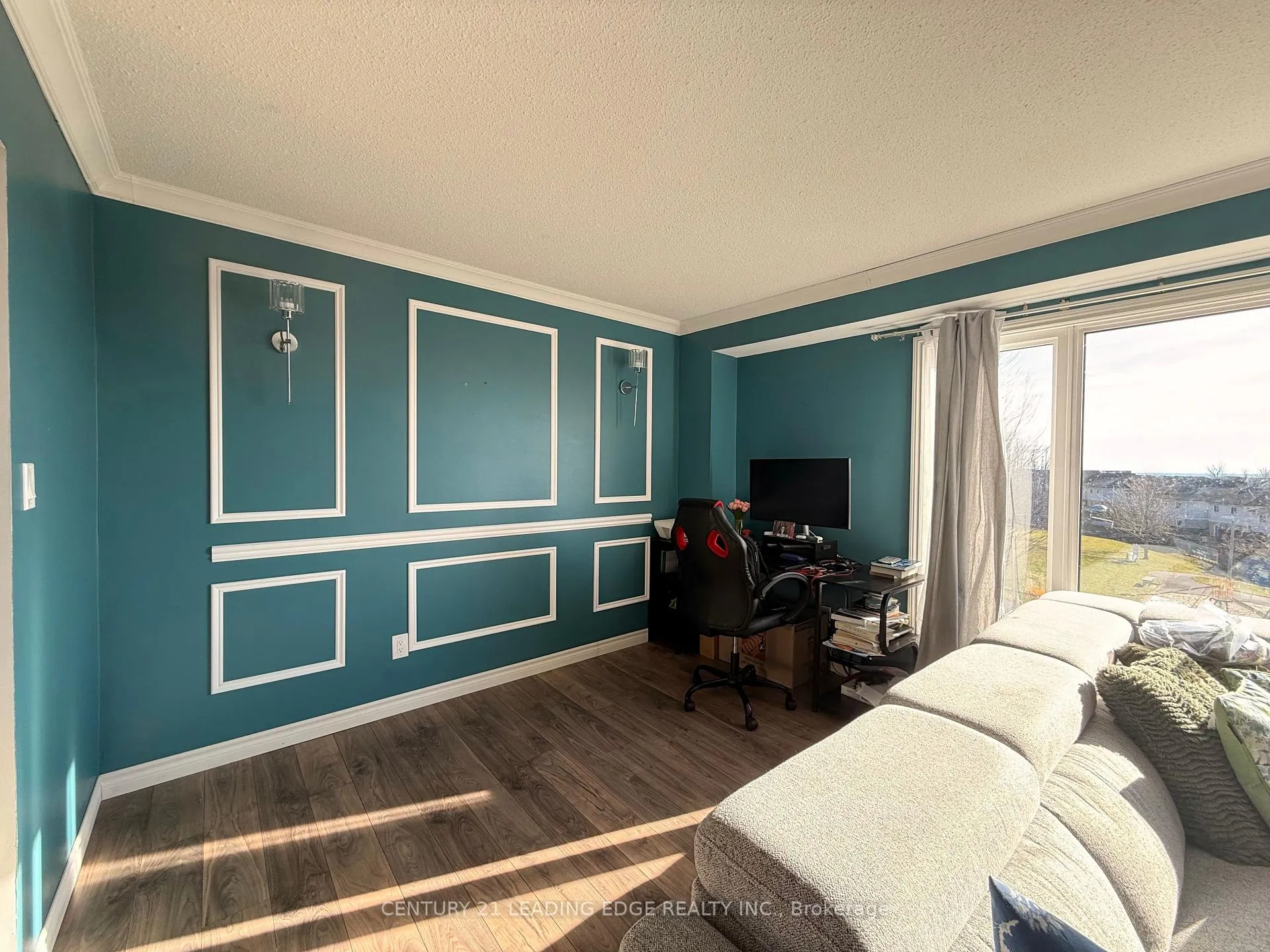 Photo 5 of Unit Upper, 998 Southgate Drive, Oshawa, Donevan — HOMEH