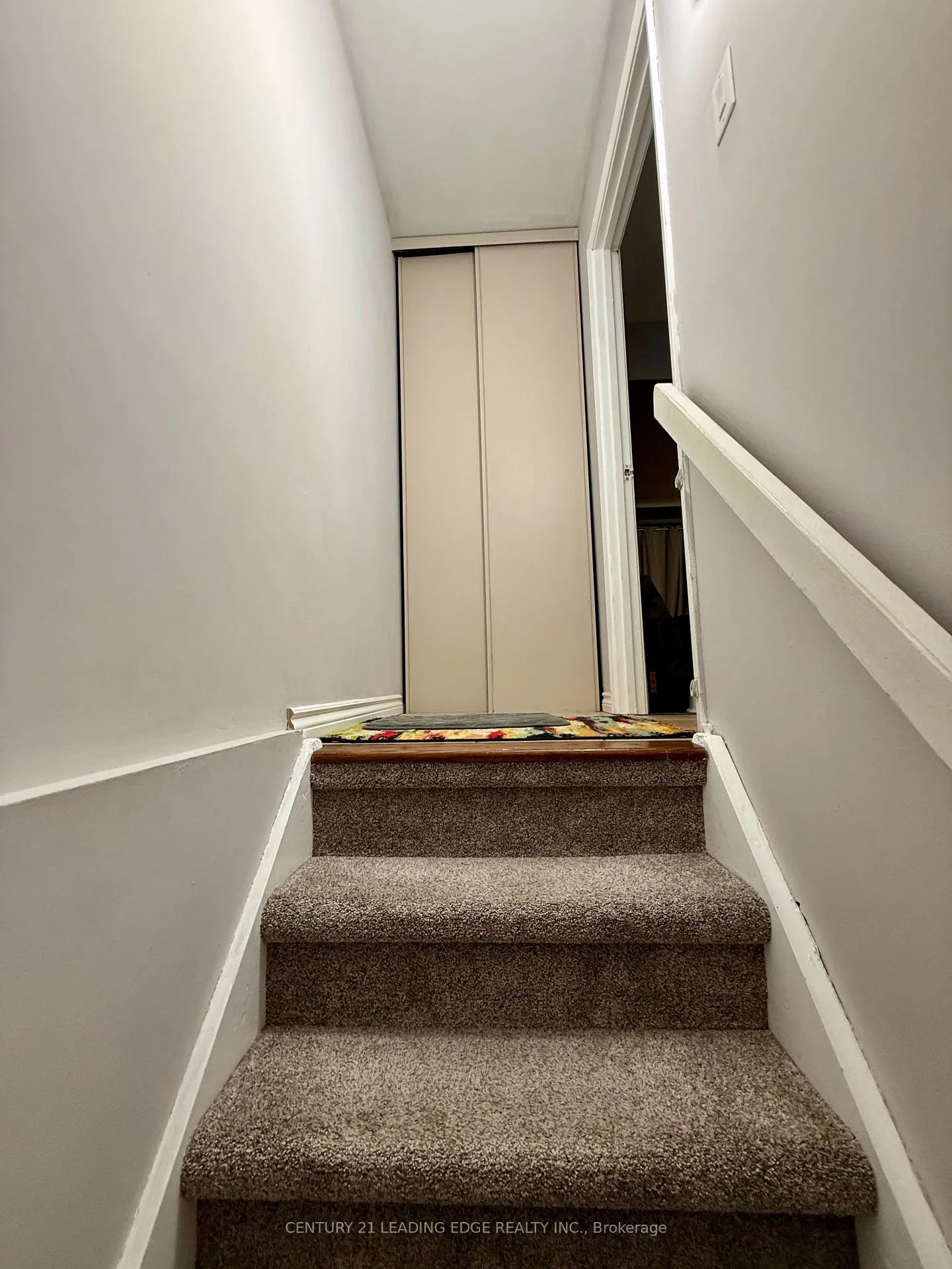 Photo 7 of Unit Upper, 998 Southgate Drive, Oshawa, Donevan — HOMEH