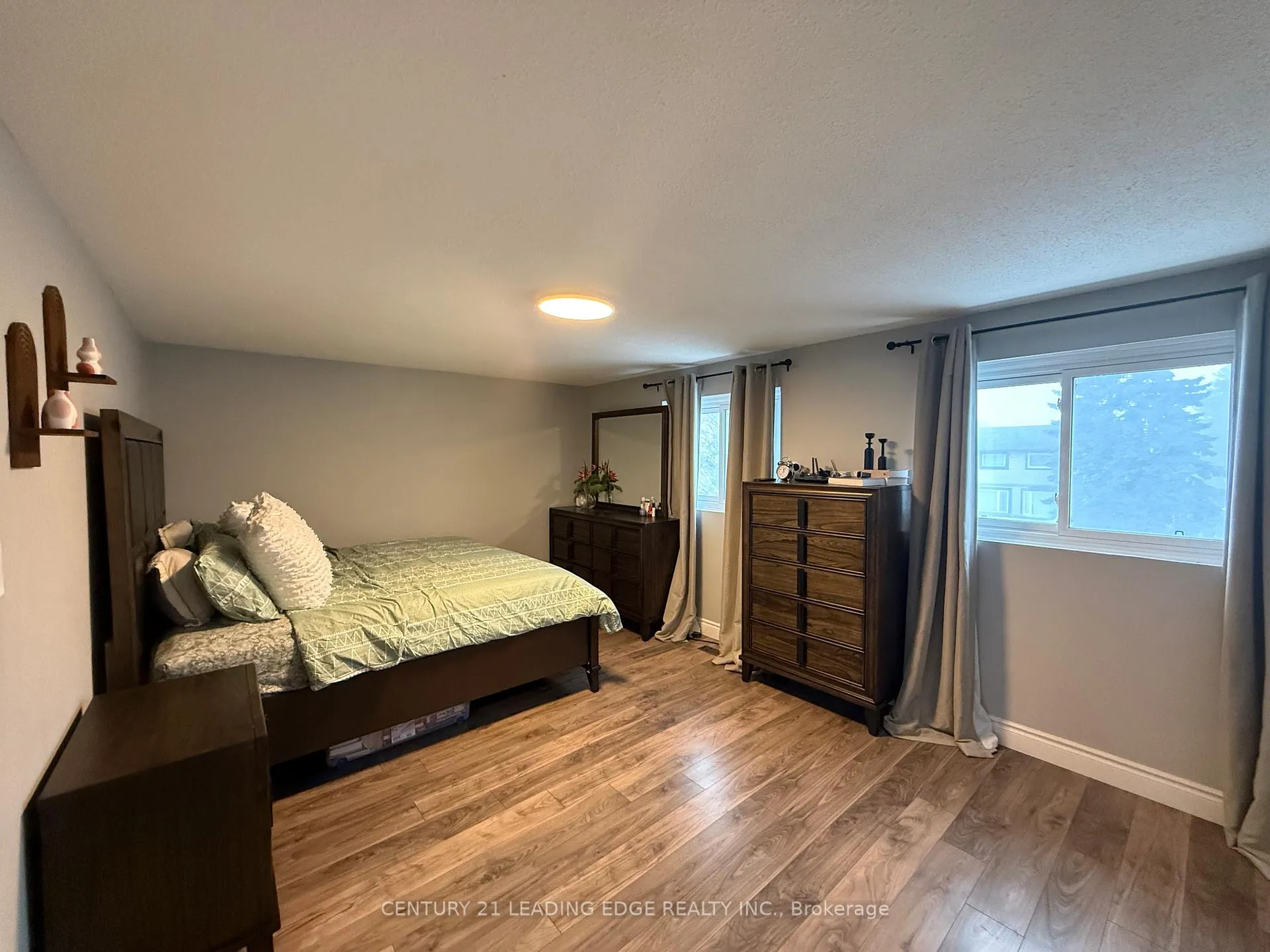 Photo 10 of Unit Upper, 998 Southgate Drive, Oshawa, Donevan — HOMEH