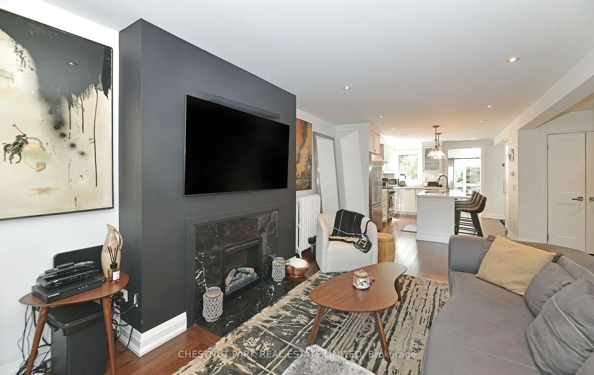Photo 3 of Unit upper, 133 Cottingham Street, Toronto, Yonge-St. Clair — HOMEH