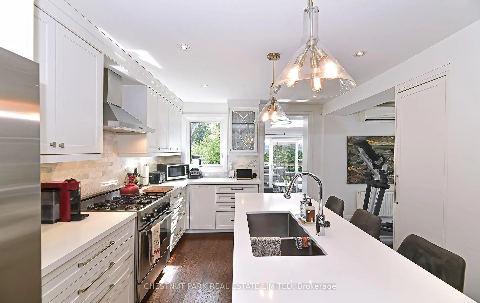Photo 8 of Unit upper, 133 Cottingham Street, Toronto, Yonge-St. Clair — HOMEH