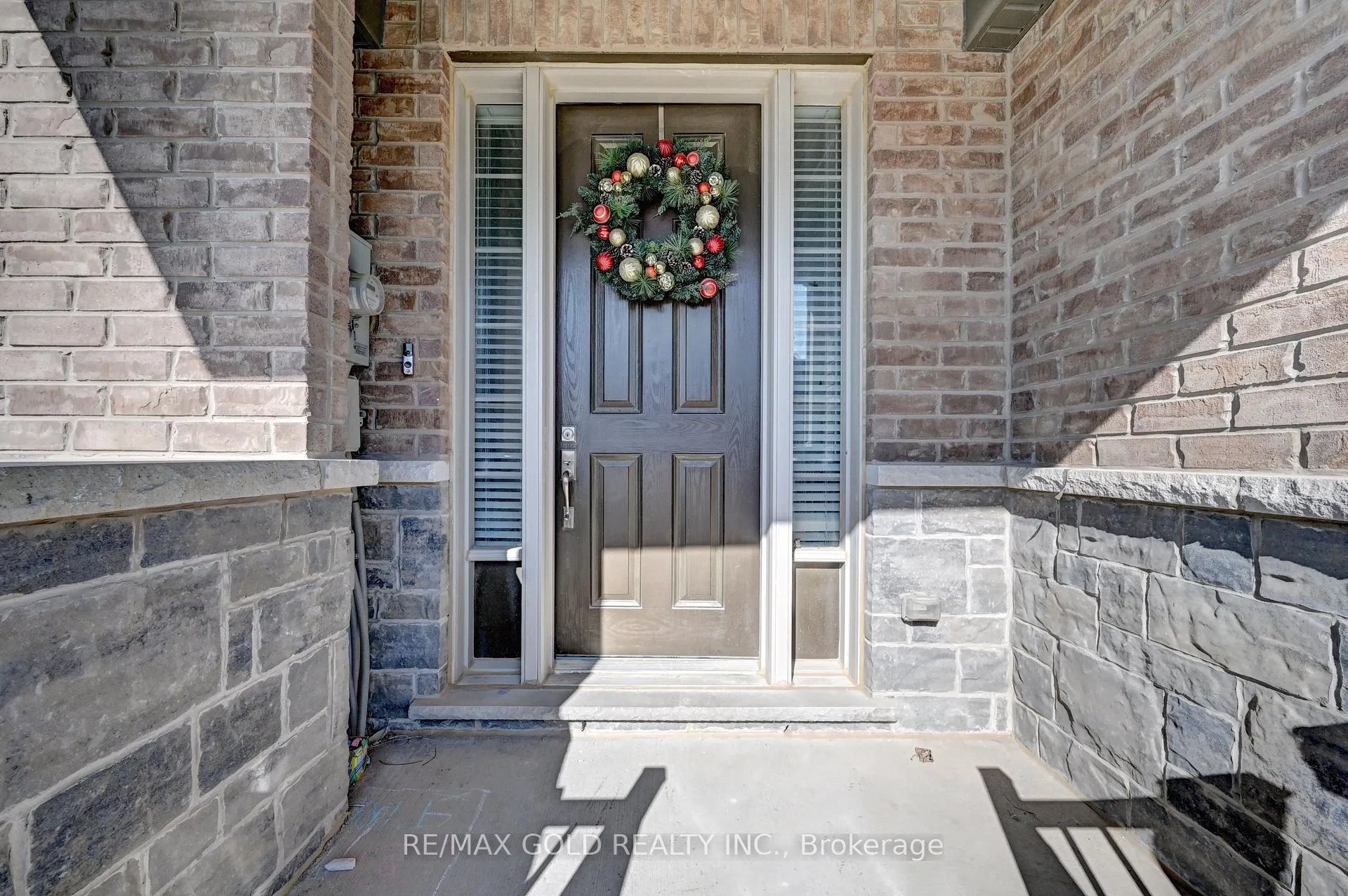 Photo 4 of 46 Grassbourne Avenue, Kitchener — HOMEH