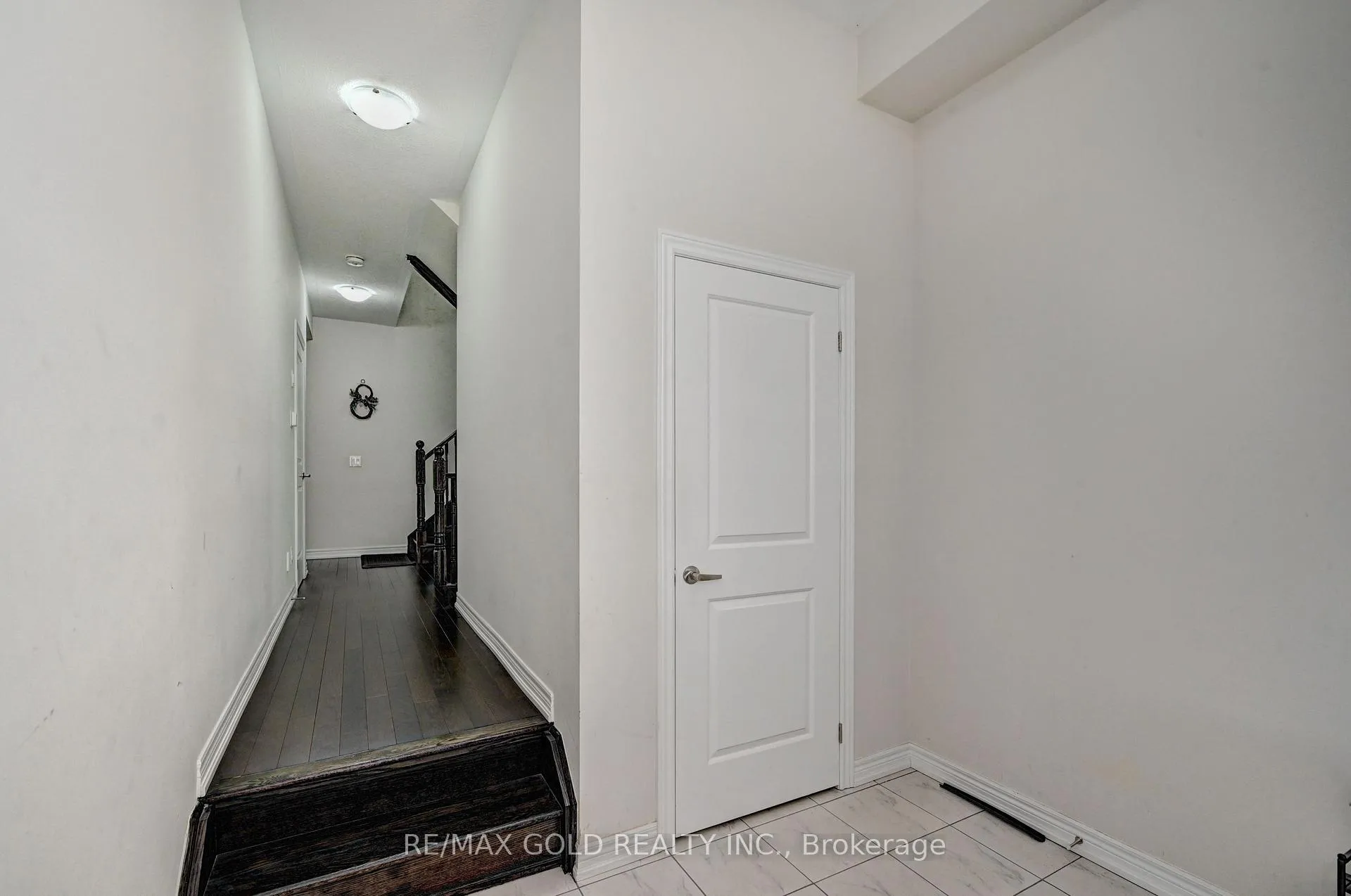 Photo 5 of 46 Grassbourne Avenue, Kitchener — HOMEH