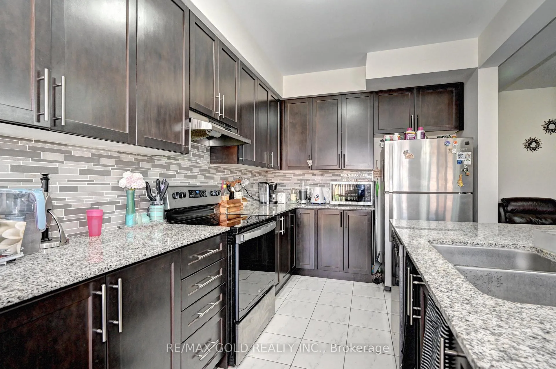 Photo 18 of 46 Grassbourne Avenue, Kitchener — HOMEH