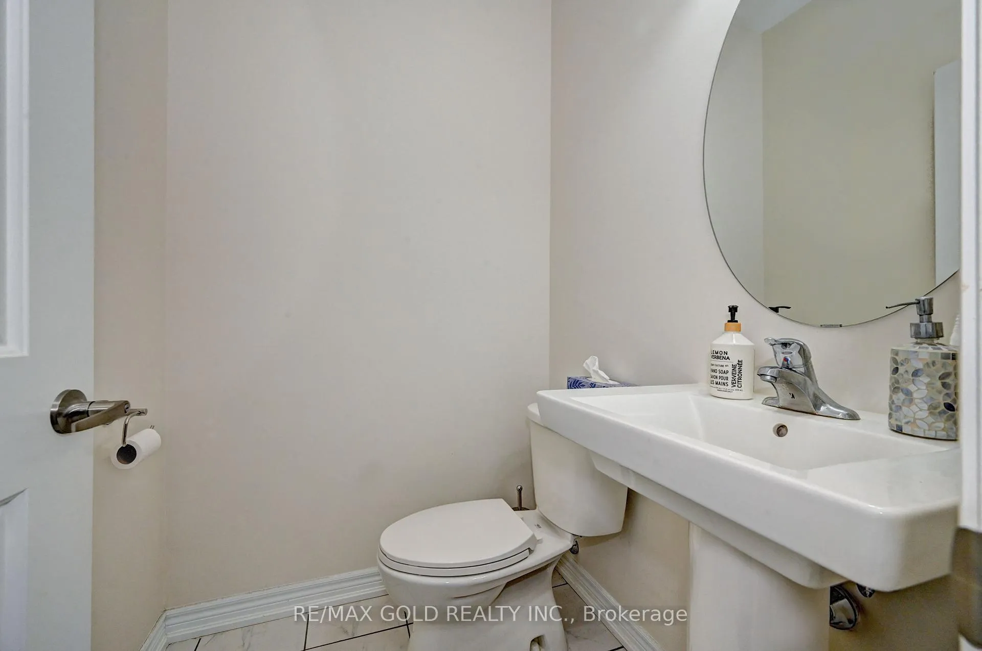 Photo 20 of 46 Grassbourne Avenue, Kitchener — HOMEH
