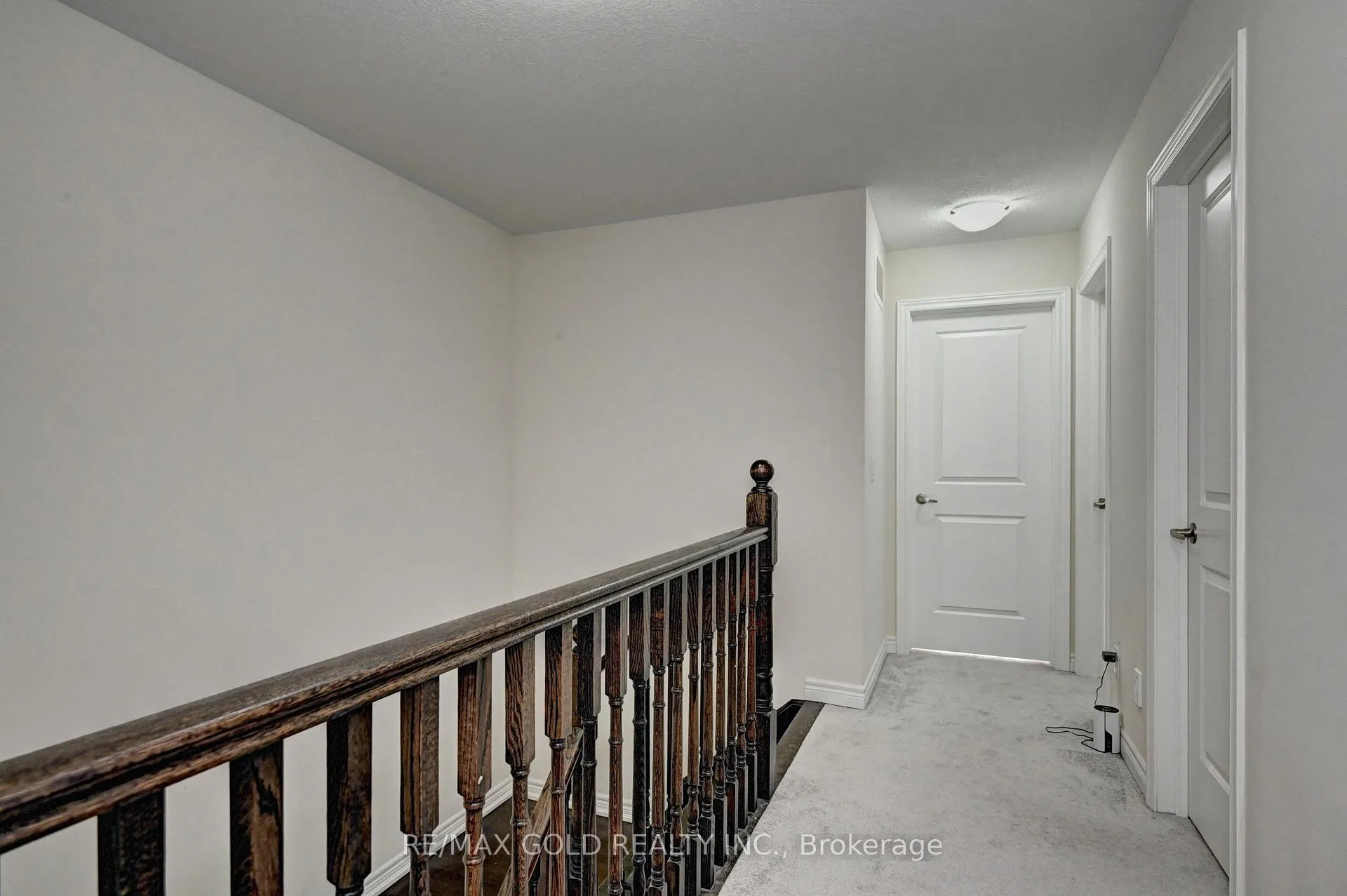 Photo 22 of 46 Grassbourne Avenue, Kitchener — HOMEH