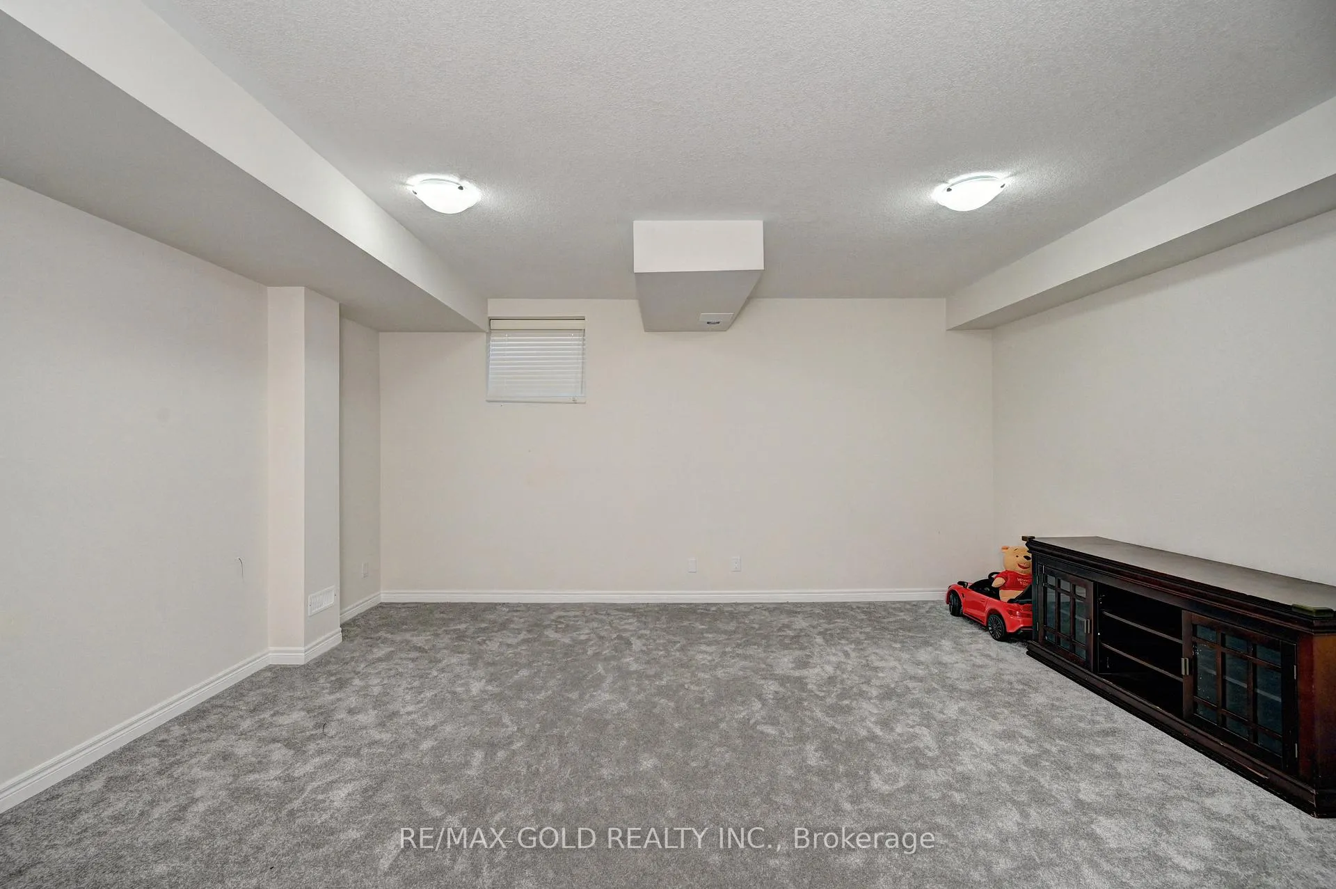 Photo 39 of 46 Grassbourne Avenue, Kitchener — HOMEH
