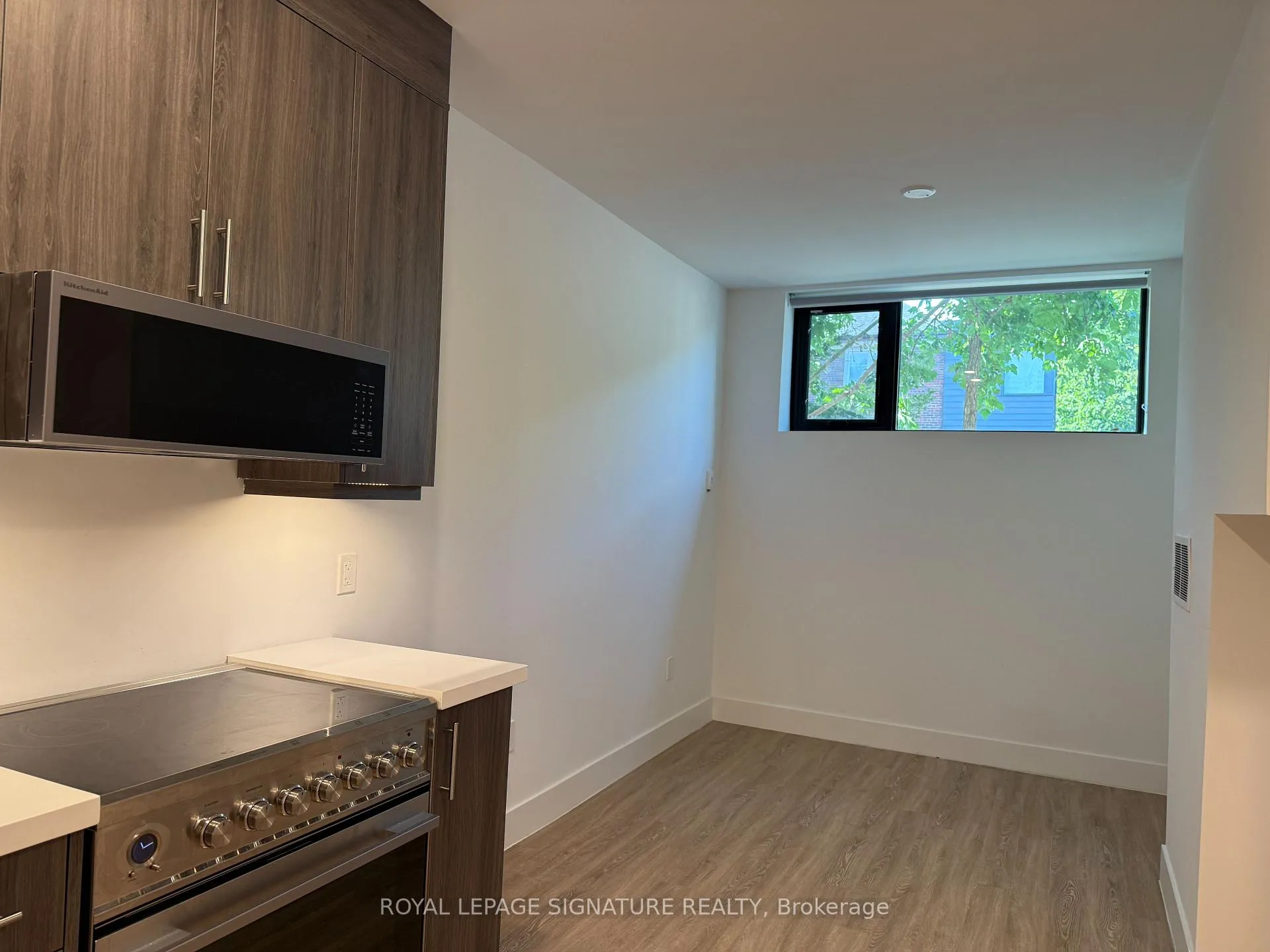 Photo 4 of Unit Basement, 3 Heydon Park Road, Toronto, Little Portugal — HOMEH