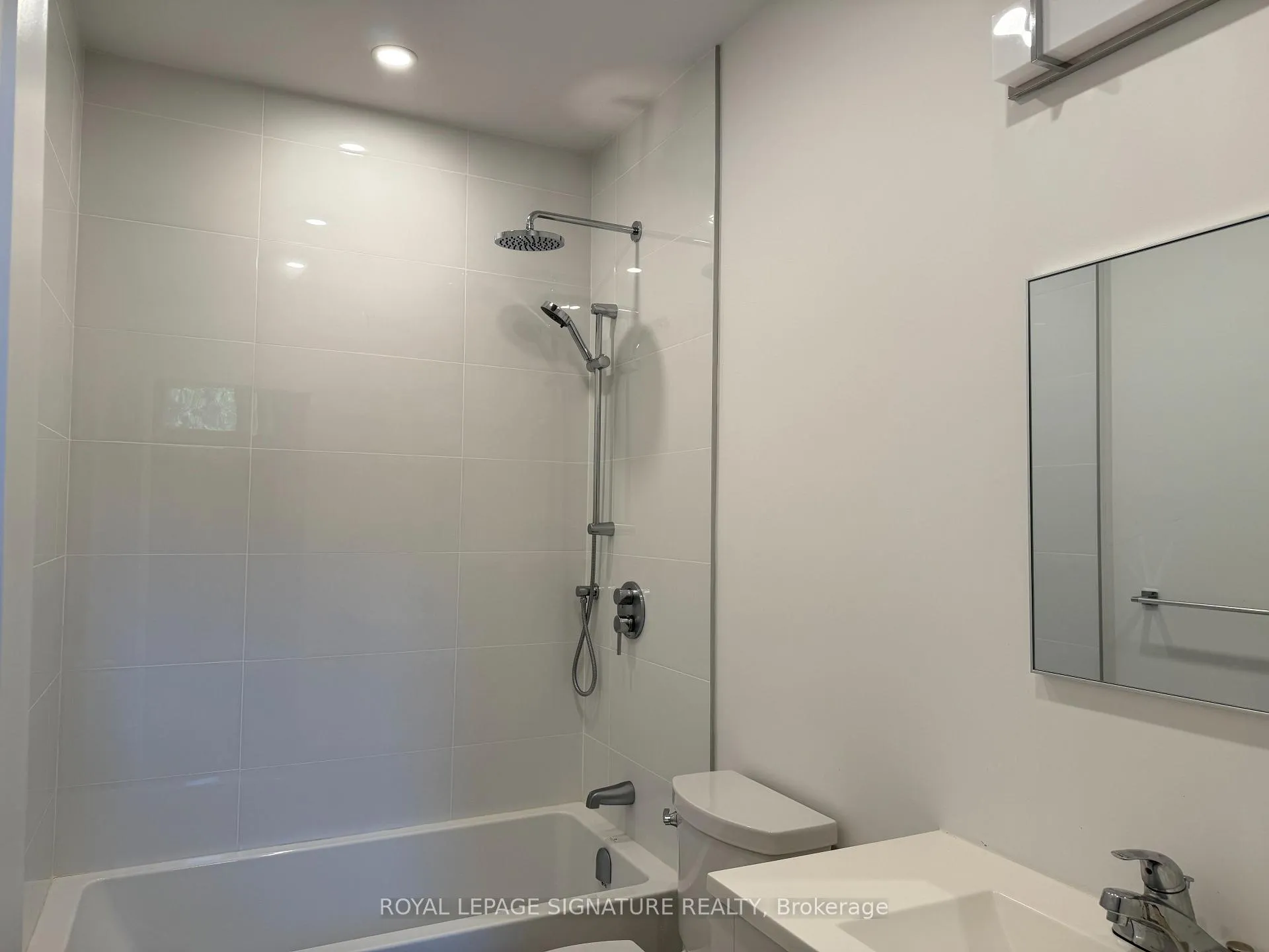 Photo 6 of Unit Basement, 3 Heydon Park Road, Toronto, Little Portugal — HOMEH
