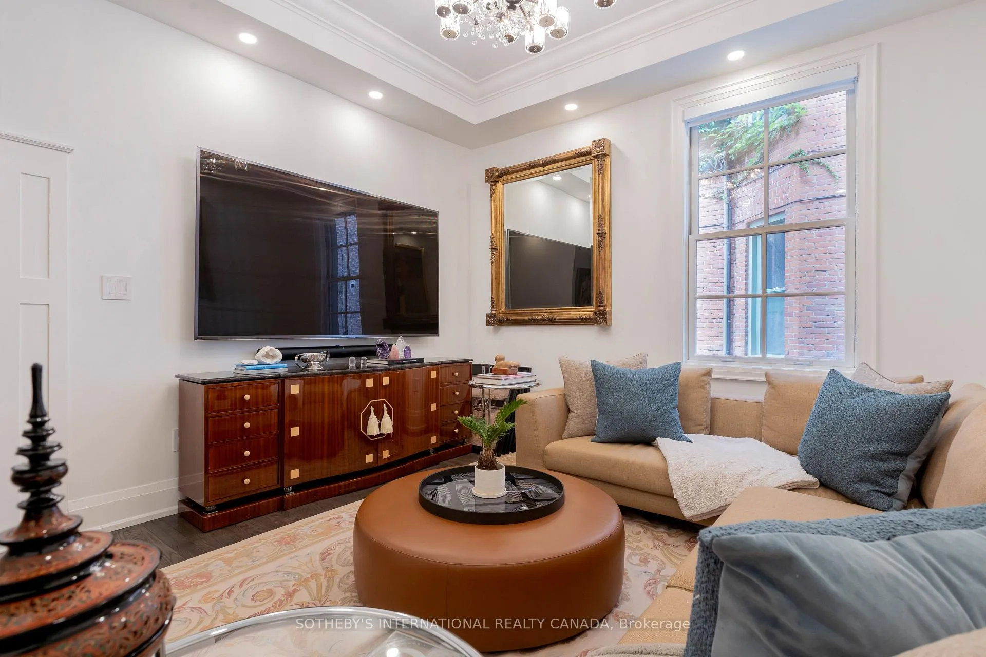 Photo 3 of 59A Admiral Road, Toronto, The Annex — HOMEH