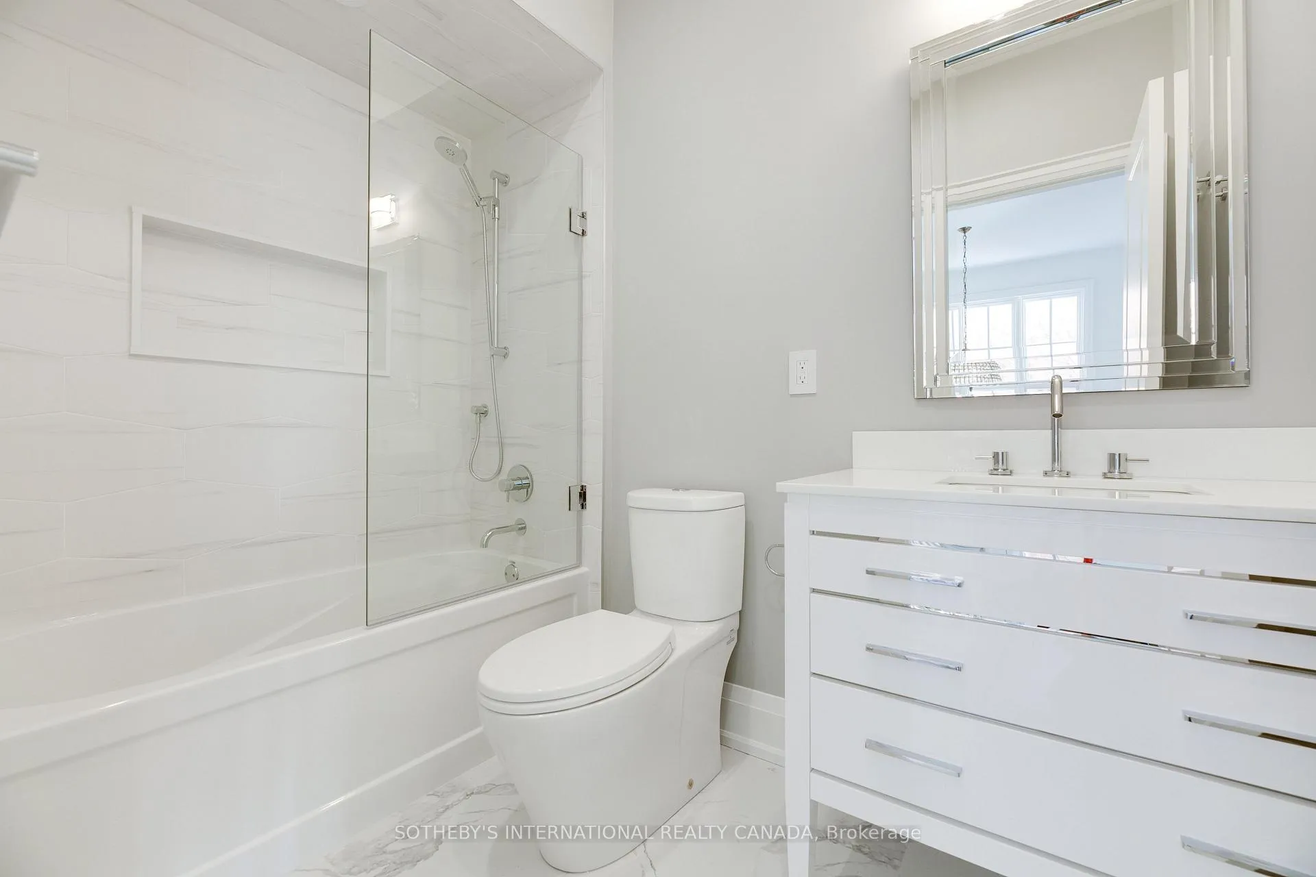 Photo 23 of 59A Admiral Road, Toronto, The Annex — HOMEH