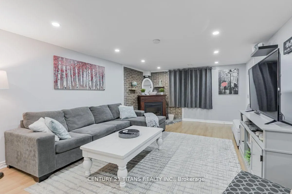 Photo 5 of 156 Madawaska Avenue, Oshawa, Lakeview — HOMEH