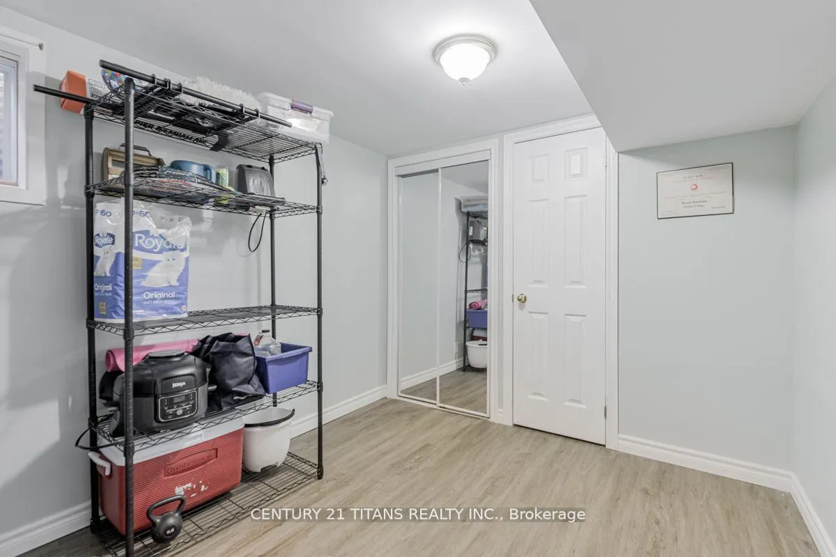 Photo 9 of 156 Madawaska Avenue, Oshawa, Lakeview — HOMEH