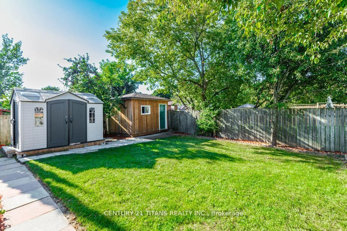 Photo 11 of 156 Madawaska Avenue, Oshawa, Lakeview — HOMEH