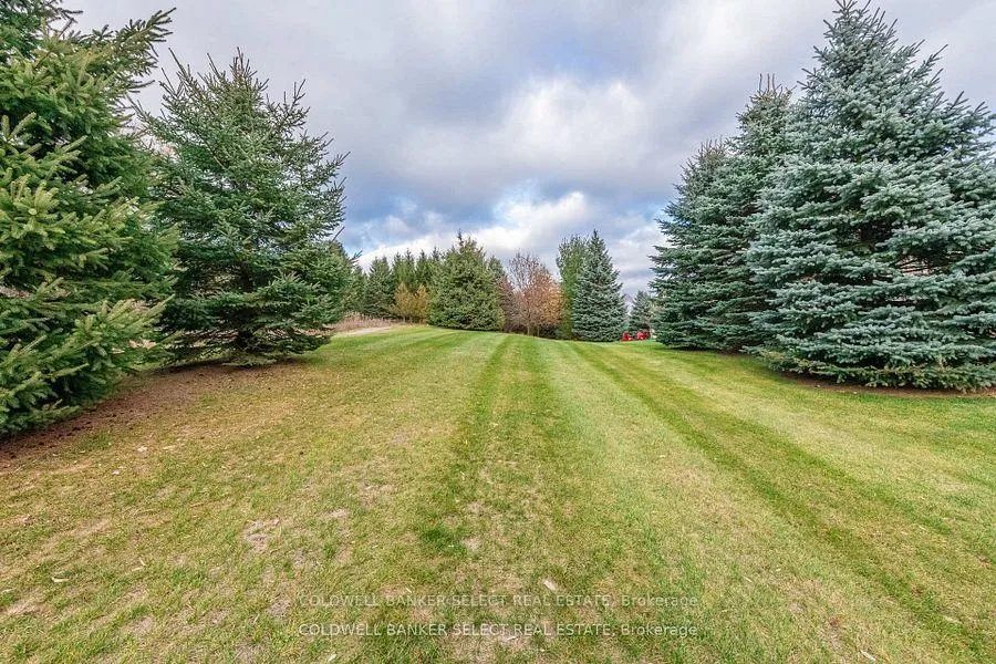 Photo 33 of Unit 3, 14 Reddington Drive, Caledon, Rural Caledon — HOMEH