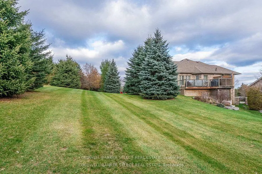 Photo 34 of Unit 3, 14 Reddington Drive, Caledon, Rural Caledon — HOMEH