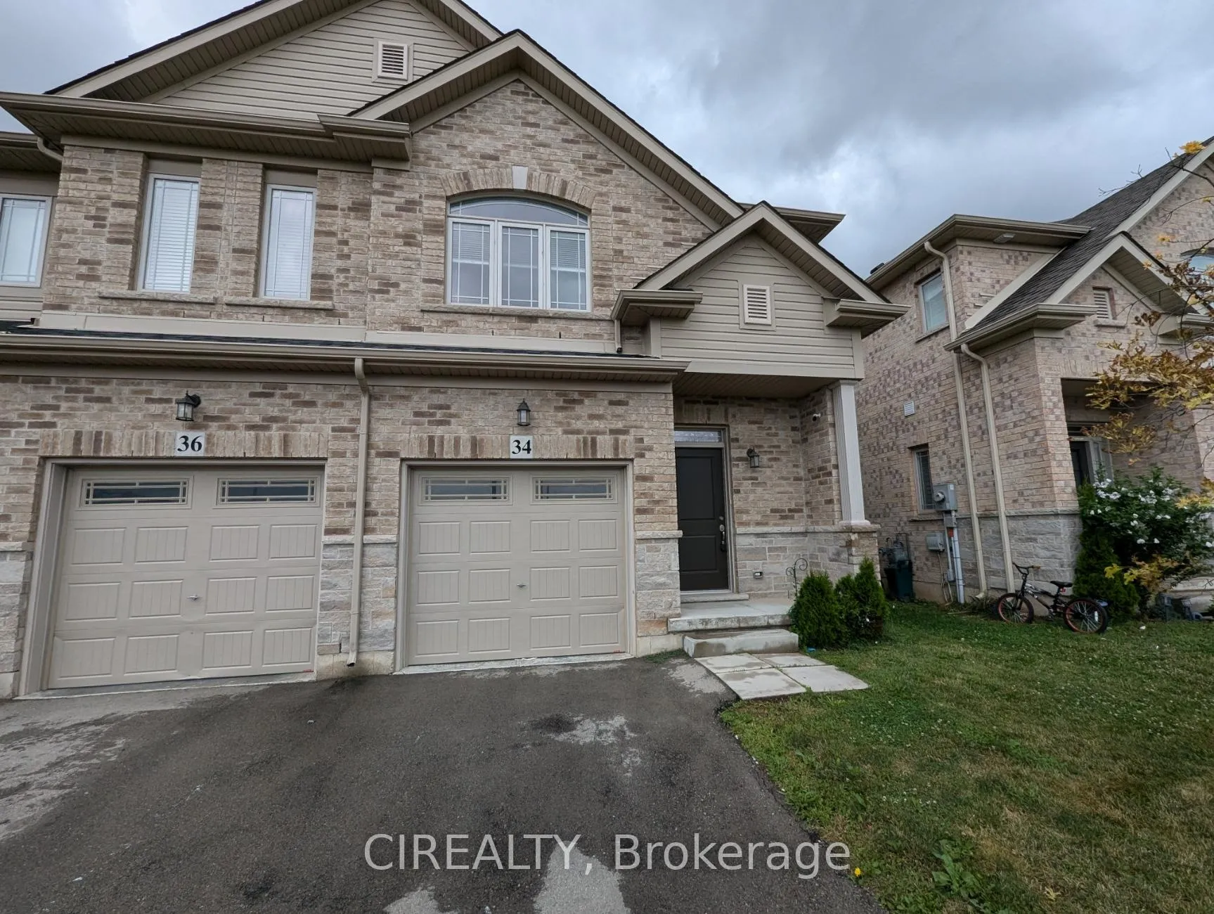 Photo 1 of 34 Kingsborough Drive, Hamilton, Waterdown — HOMEH